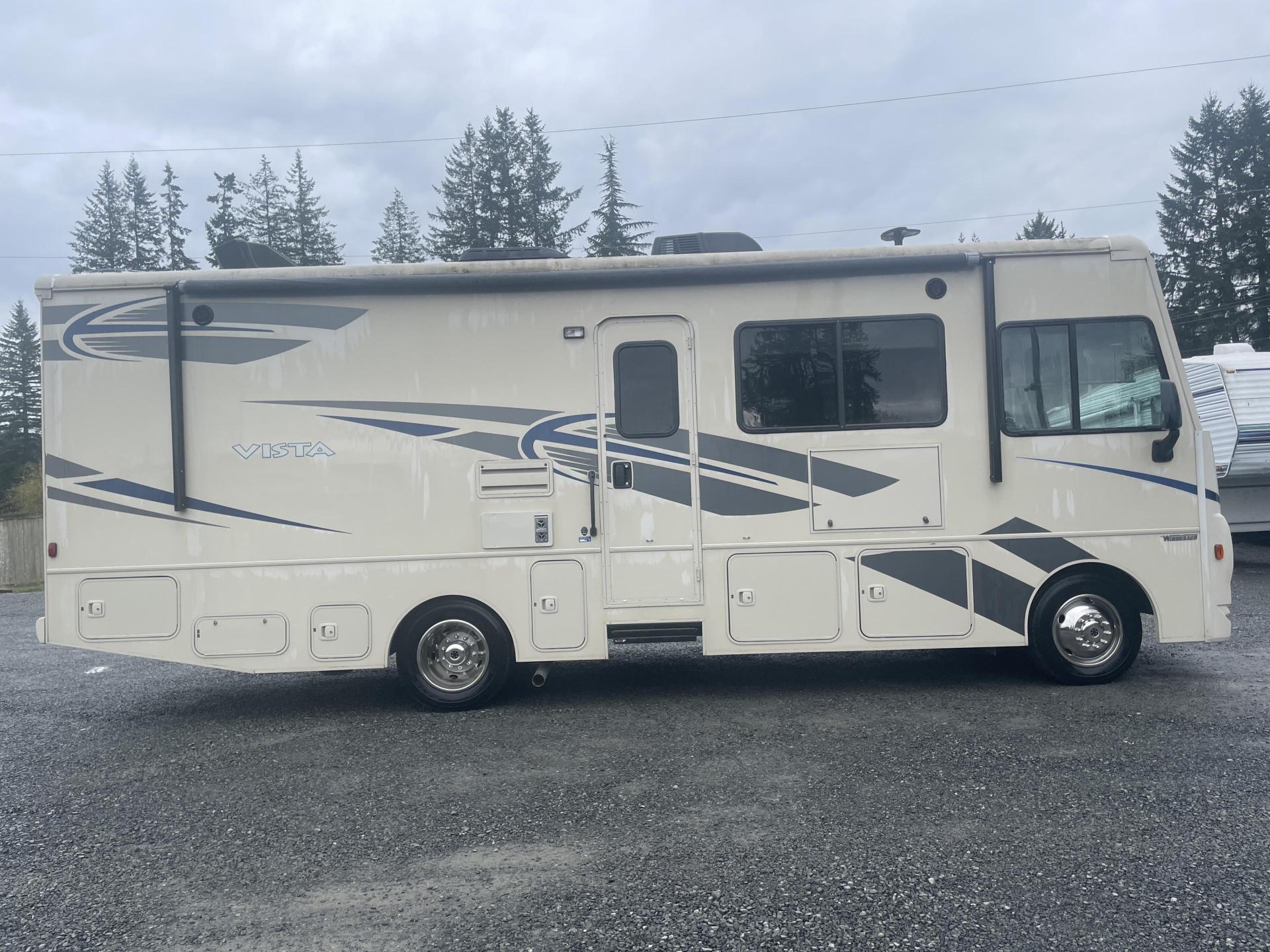 2018 Winnebago Vista 27pe