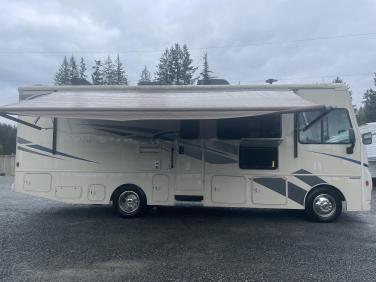 2018 Winnebago Vista 27pe