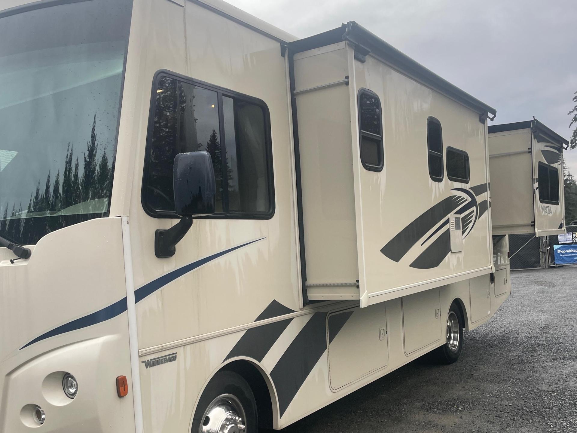 2018 Winnebago Vista 27pe