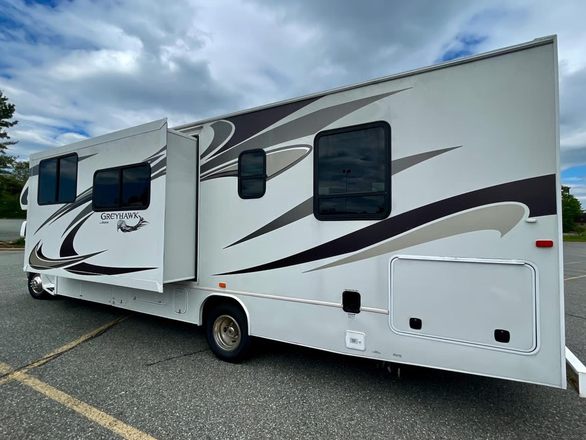 2013 Jayco Greyhawk 31fk