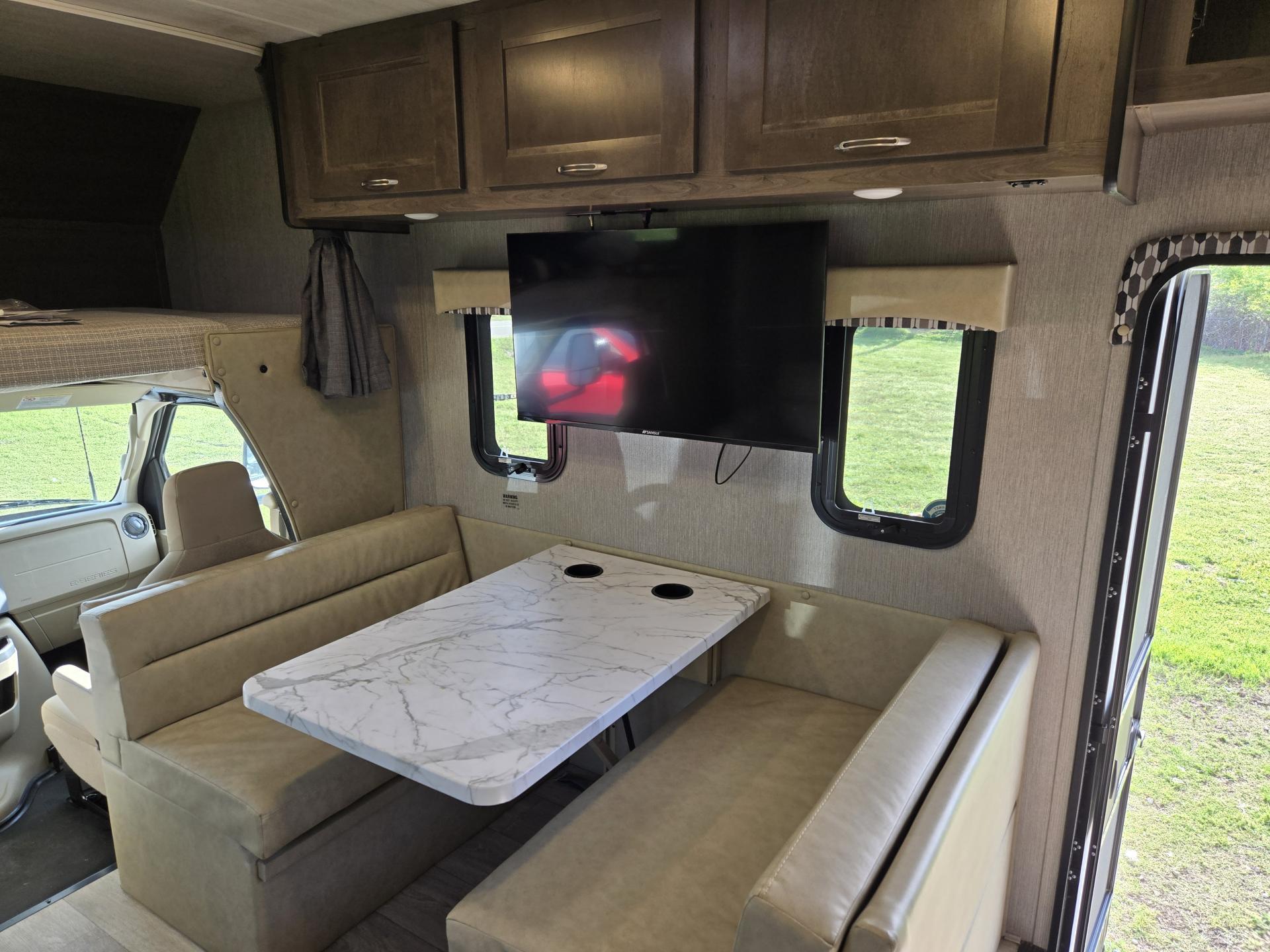 2024 Nexus RV Phanton 32p