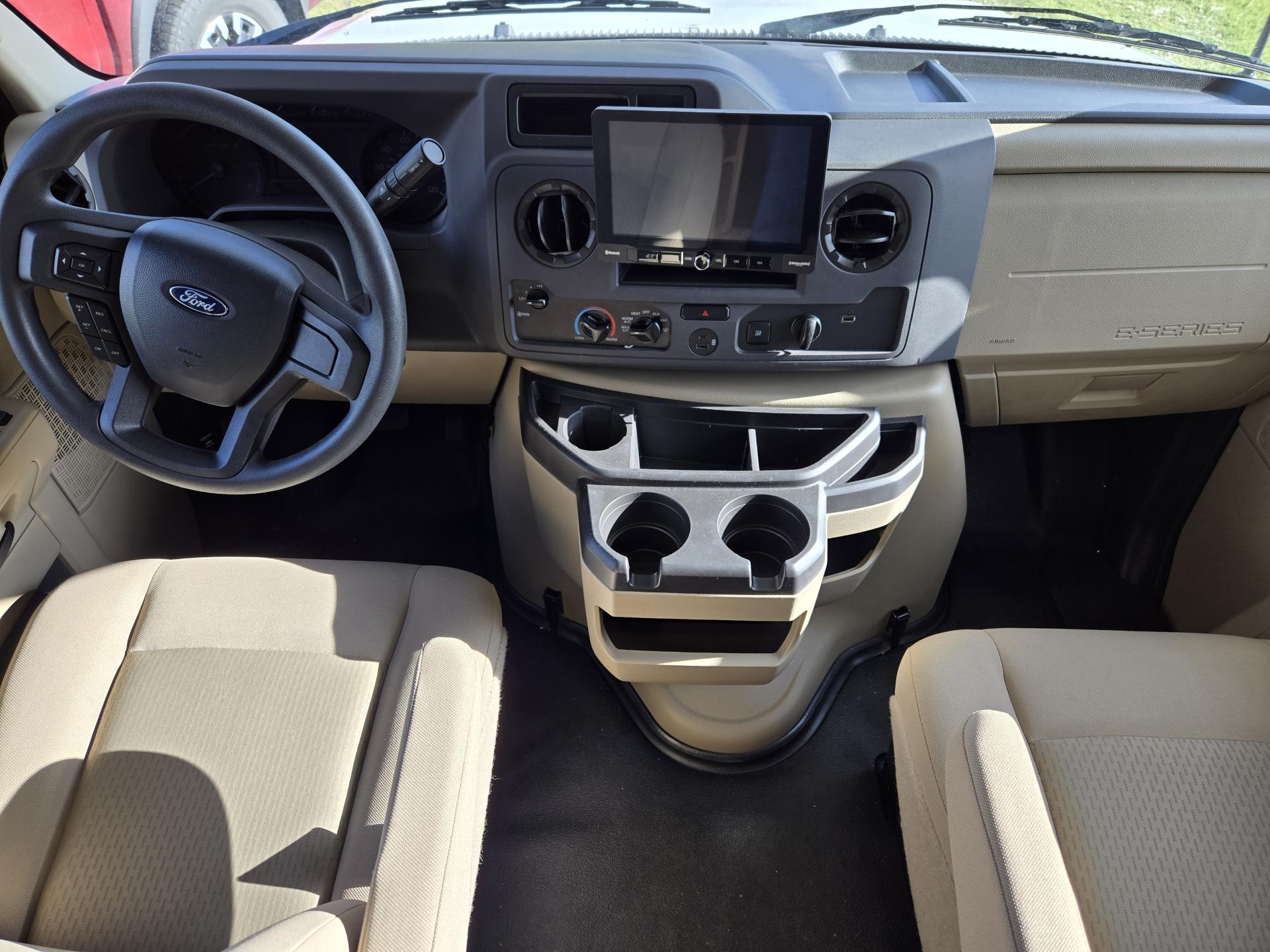 2024 Nexus RV Phanton 32p