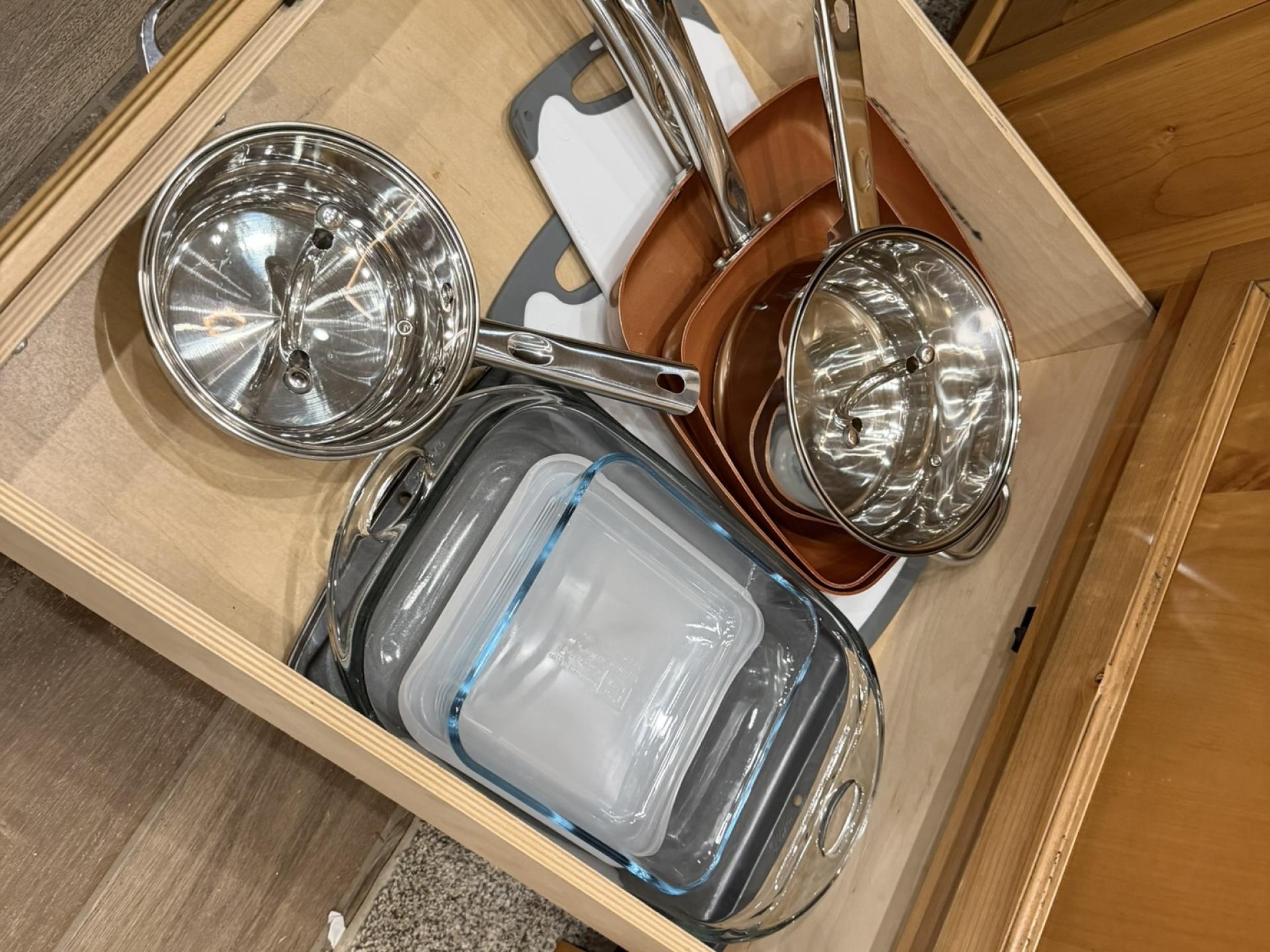 2022 Tiffin Allegro Red 38ka