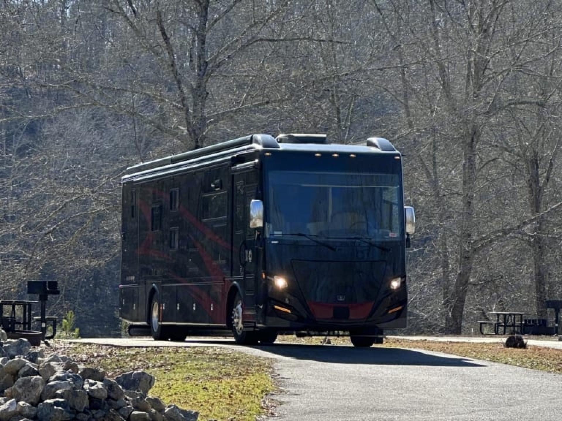 2022 Tiffin Allegro Red 38ka