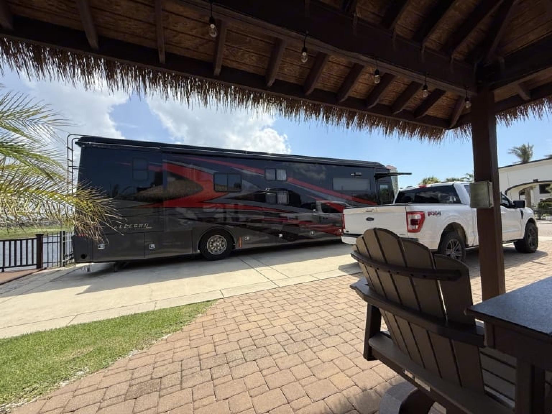 2022 Tiffin Allegro Red 38ka