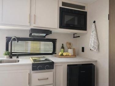 2026 Grand Design Transcend One 151bh