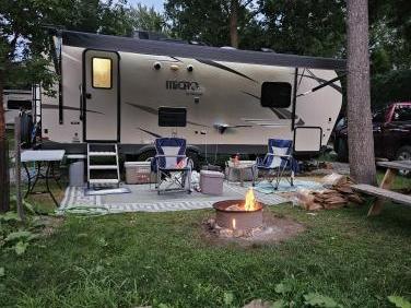 2020 Forest River Flagstaff Micro Lite 25rks