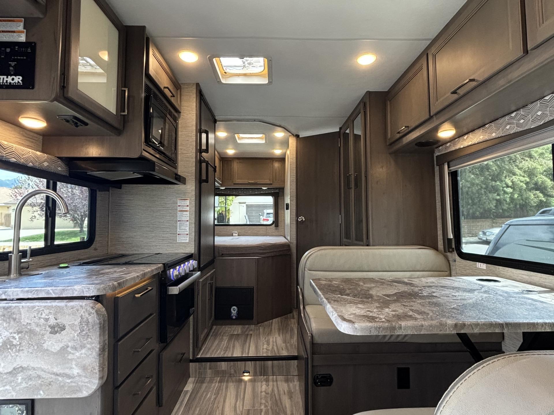 2024 Thor Motor Coach Four Winds 22e