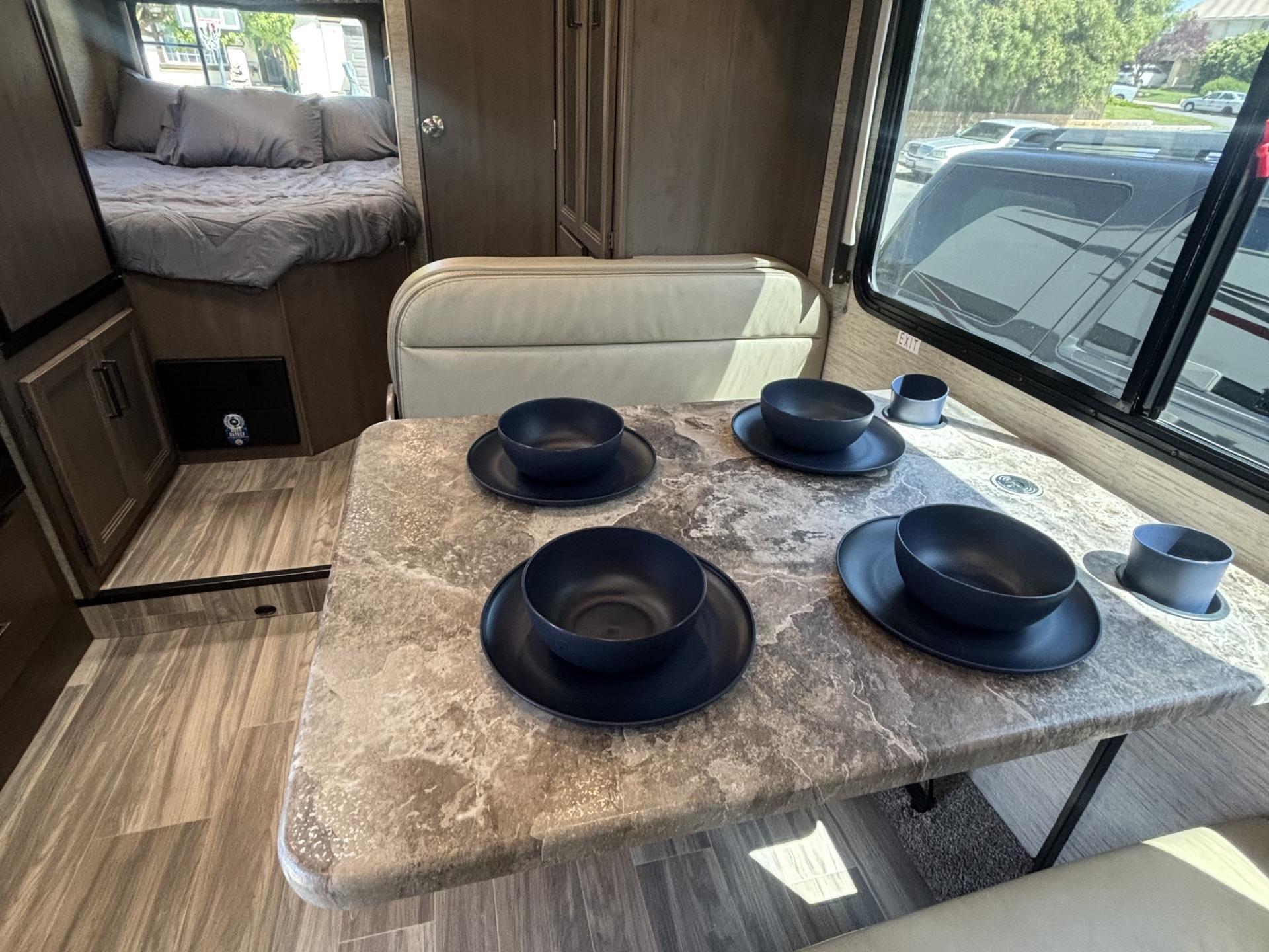 2024 Thor Motor Coach Four Winds 22e