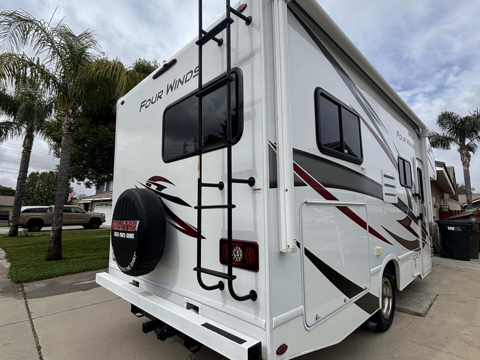 2024 Thor Motor Coach Four Winds 22e