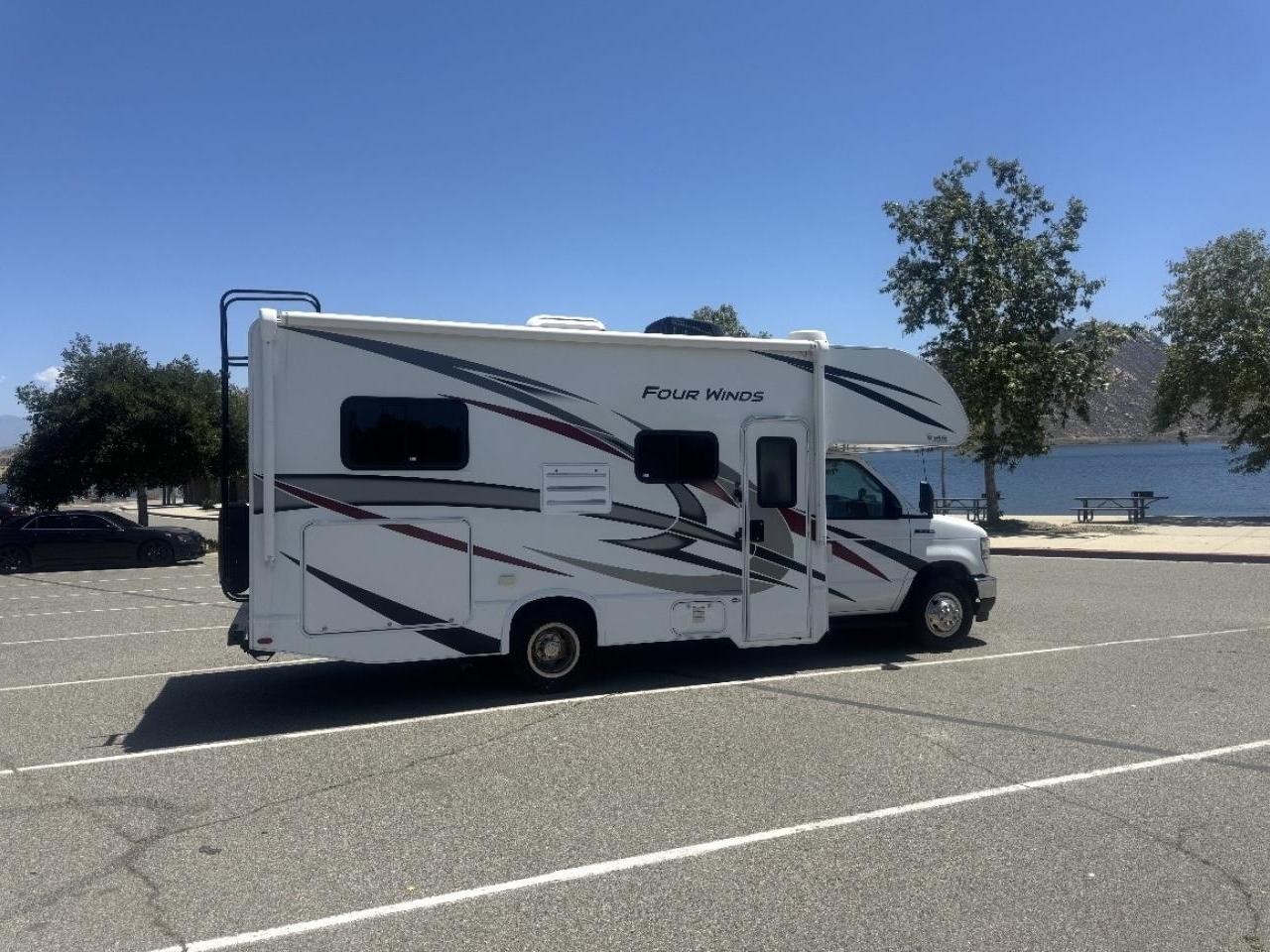 2024 Thor Motor Coach Four Winds 22e