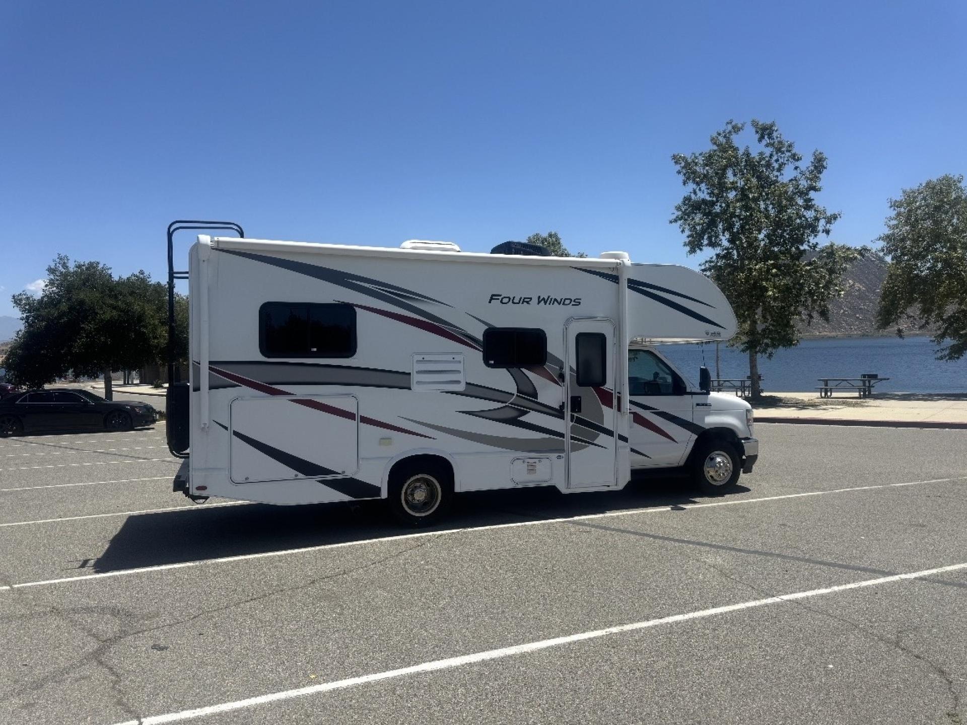 2024 Thor Motor Coach Four Winds 22e