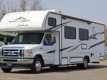 2024 East to West Entrada 2600ds