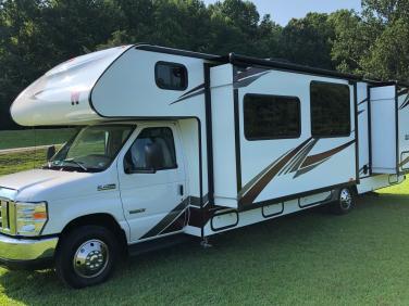 2019 Winnebago Outlook 31n
