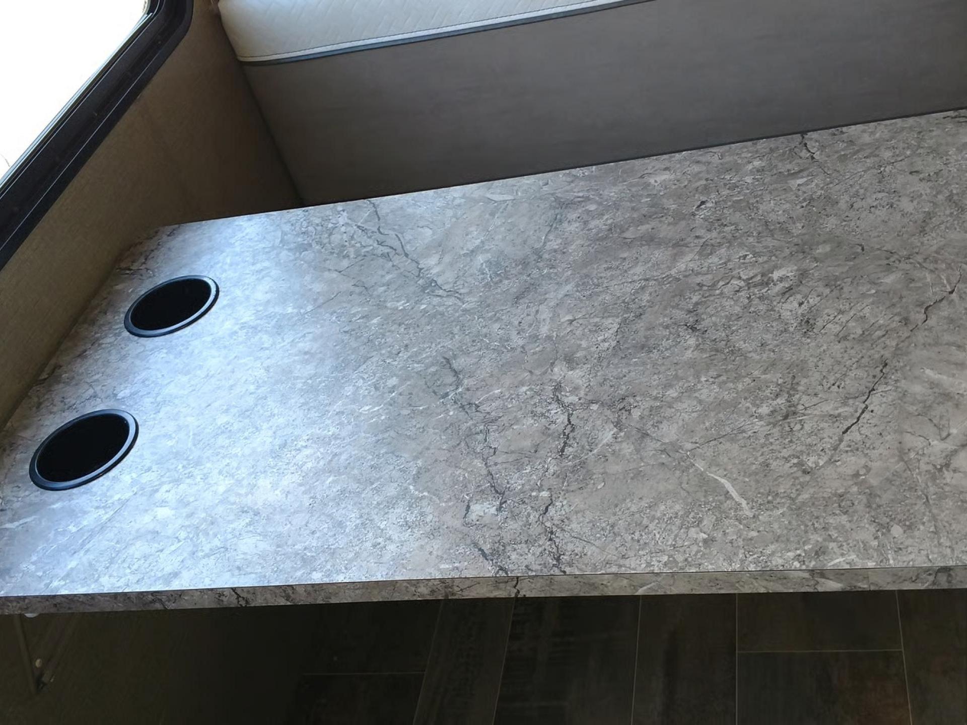2019 Winnebago Outlook 31n