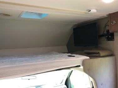 2019 Winnebago Outlook 31n