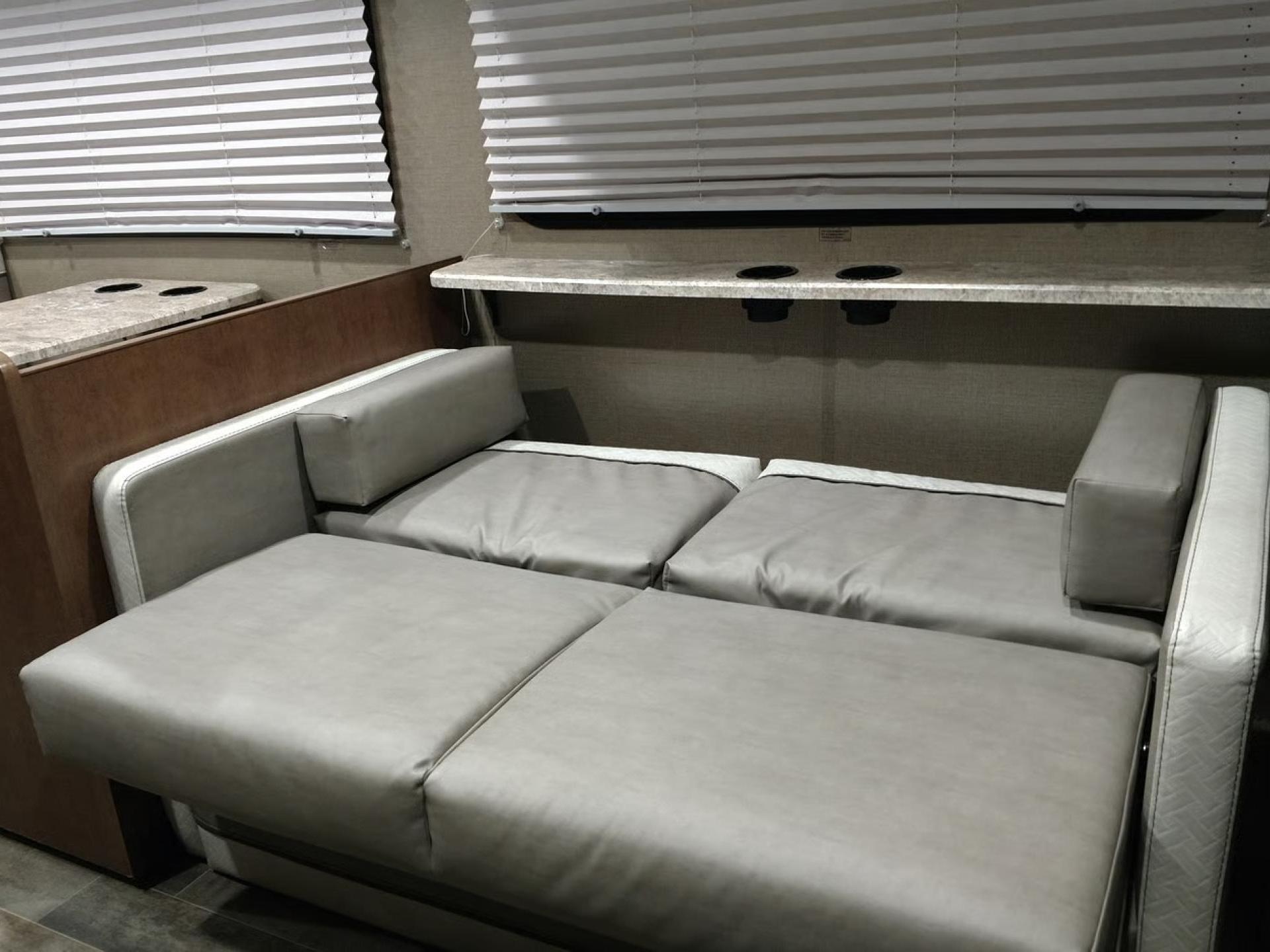2019 Winnebago Outlook 31n