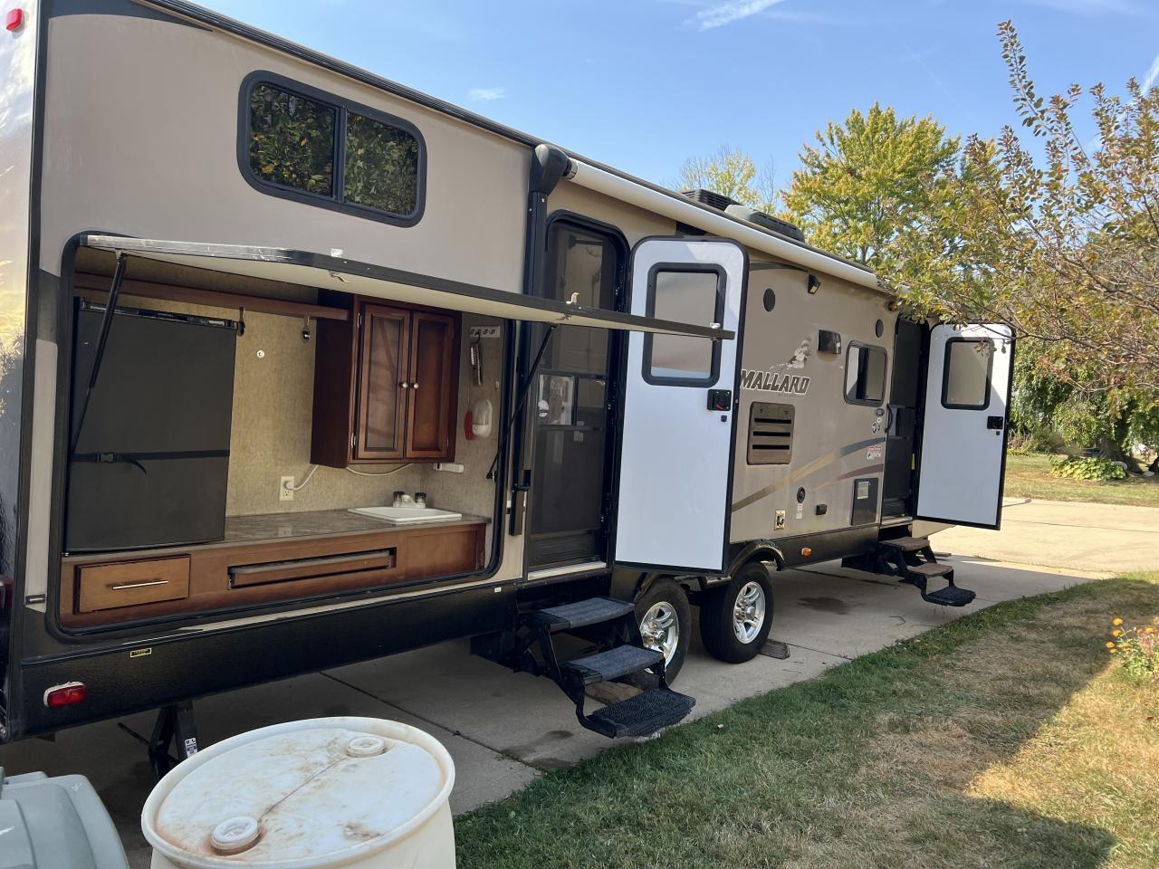 2014 Heartland Mallard 32m