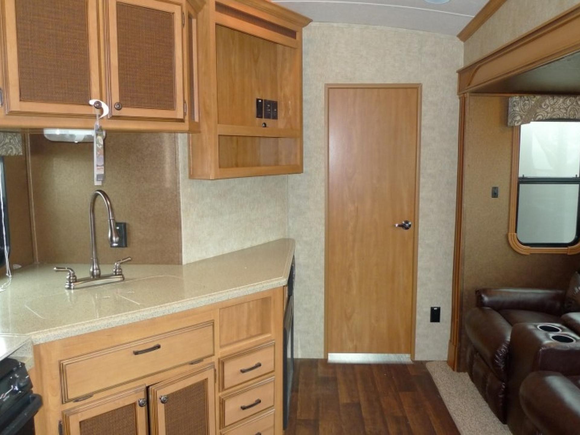 2015 Shasta Phoenix 35bh