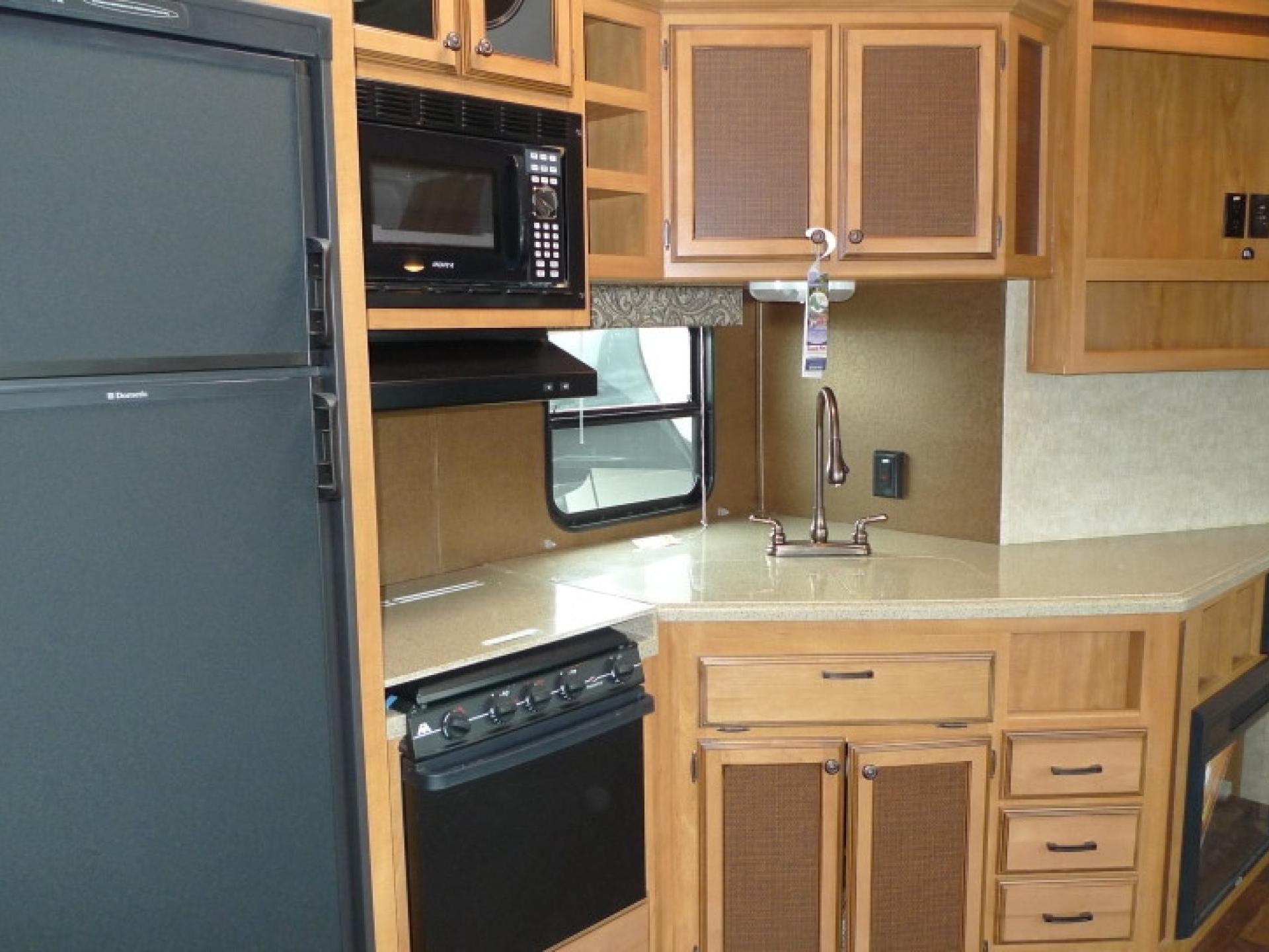 2015 Shasta Phoenix 35bh