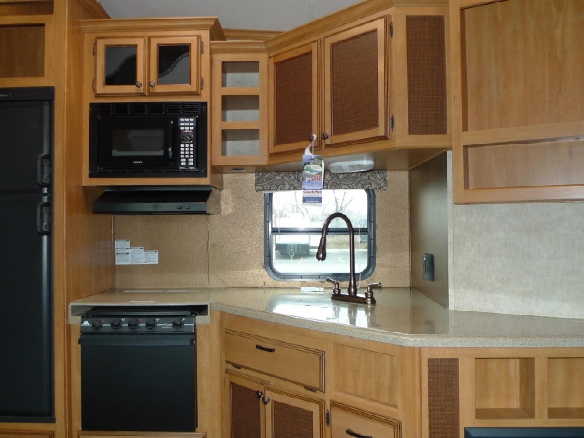2015 Shasta Phoenix 35bh