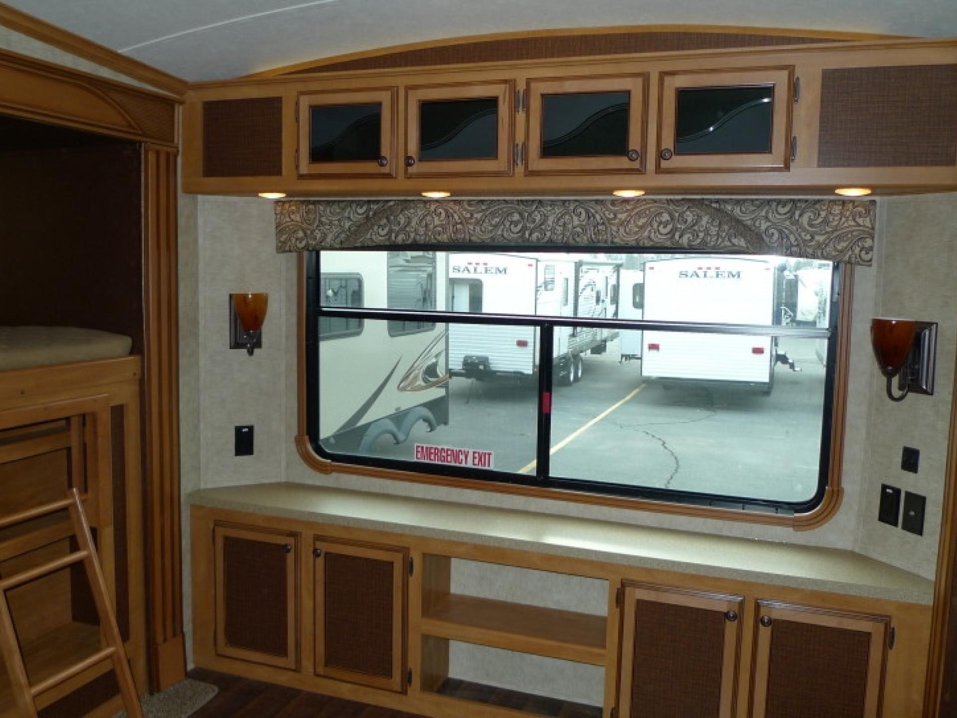 2015 Shasta Phoenix 35bh