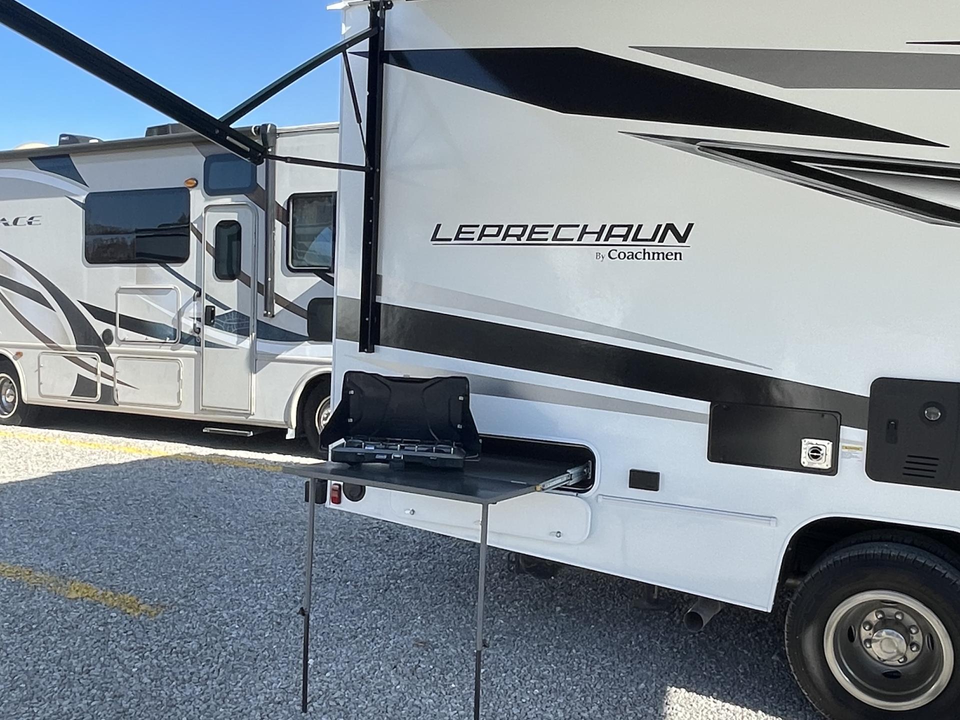 2025 Coachmen Leprechaun 260ds
