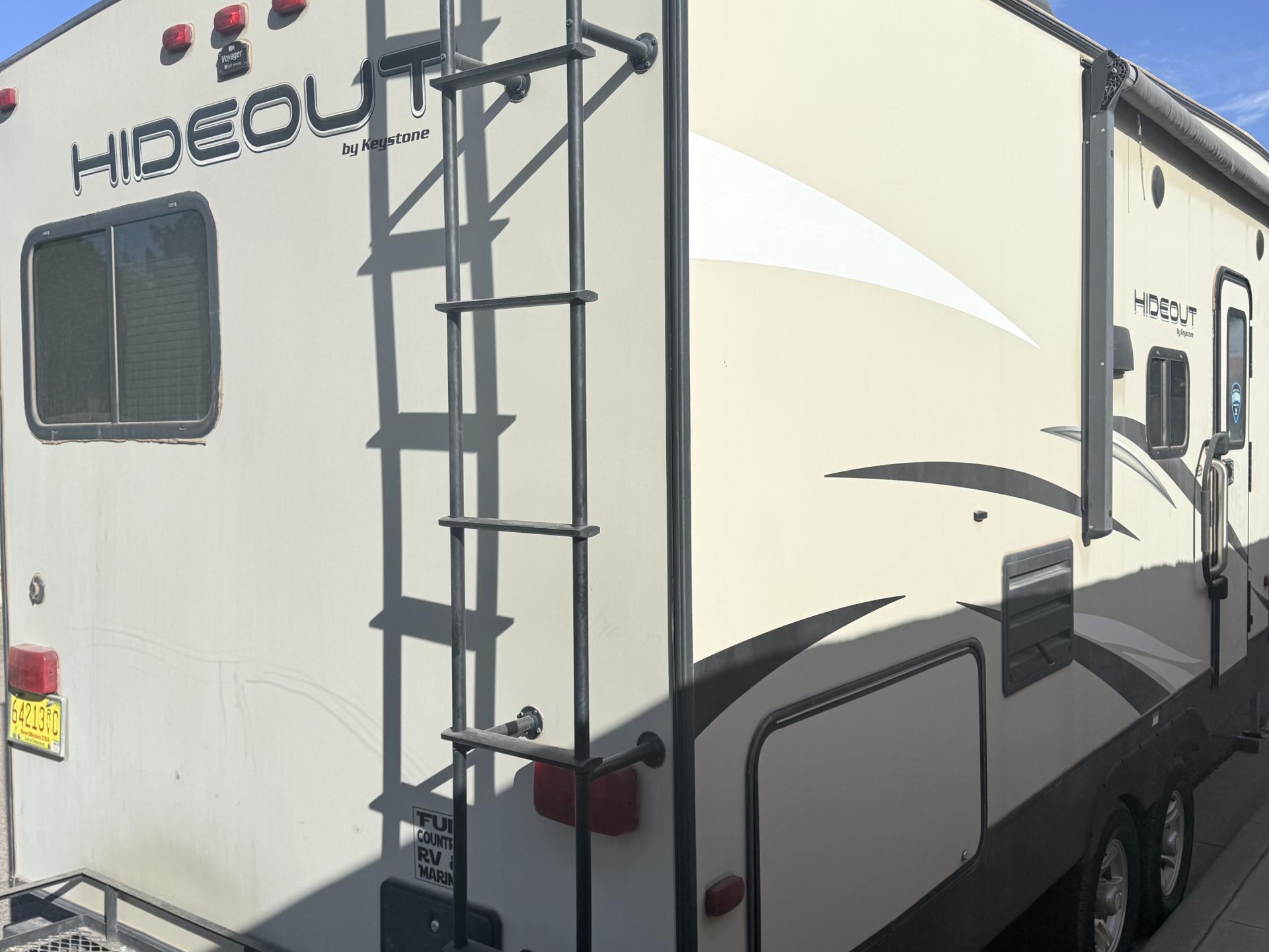 2019 Keystone Hideout 262res