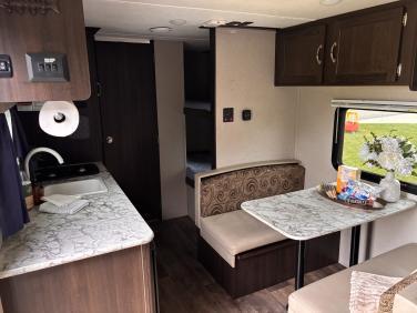 2019 Keystone Springdale 1800bh