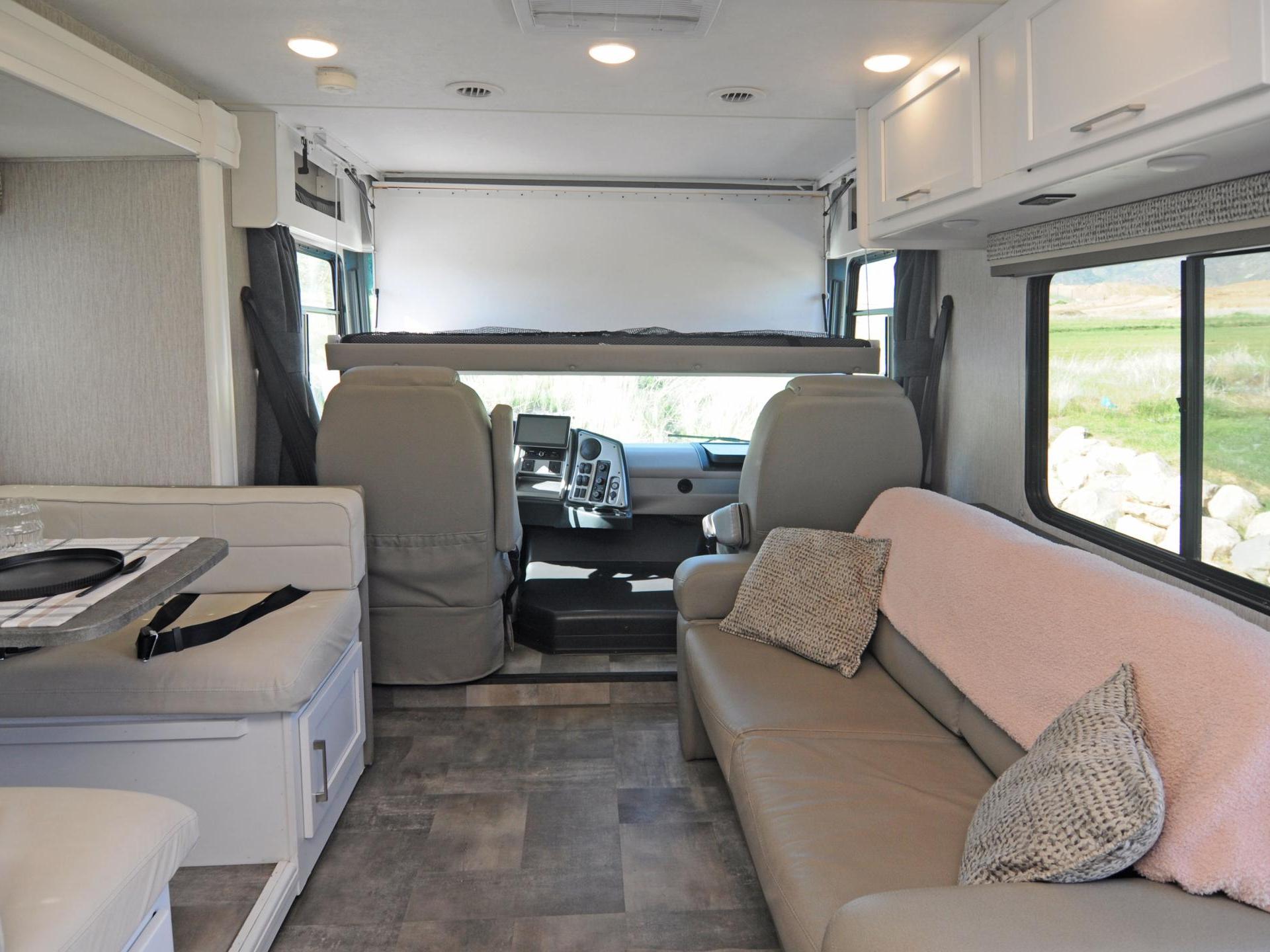 2022 Coachmen Pursuit 31bh