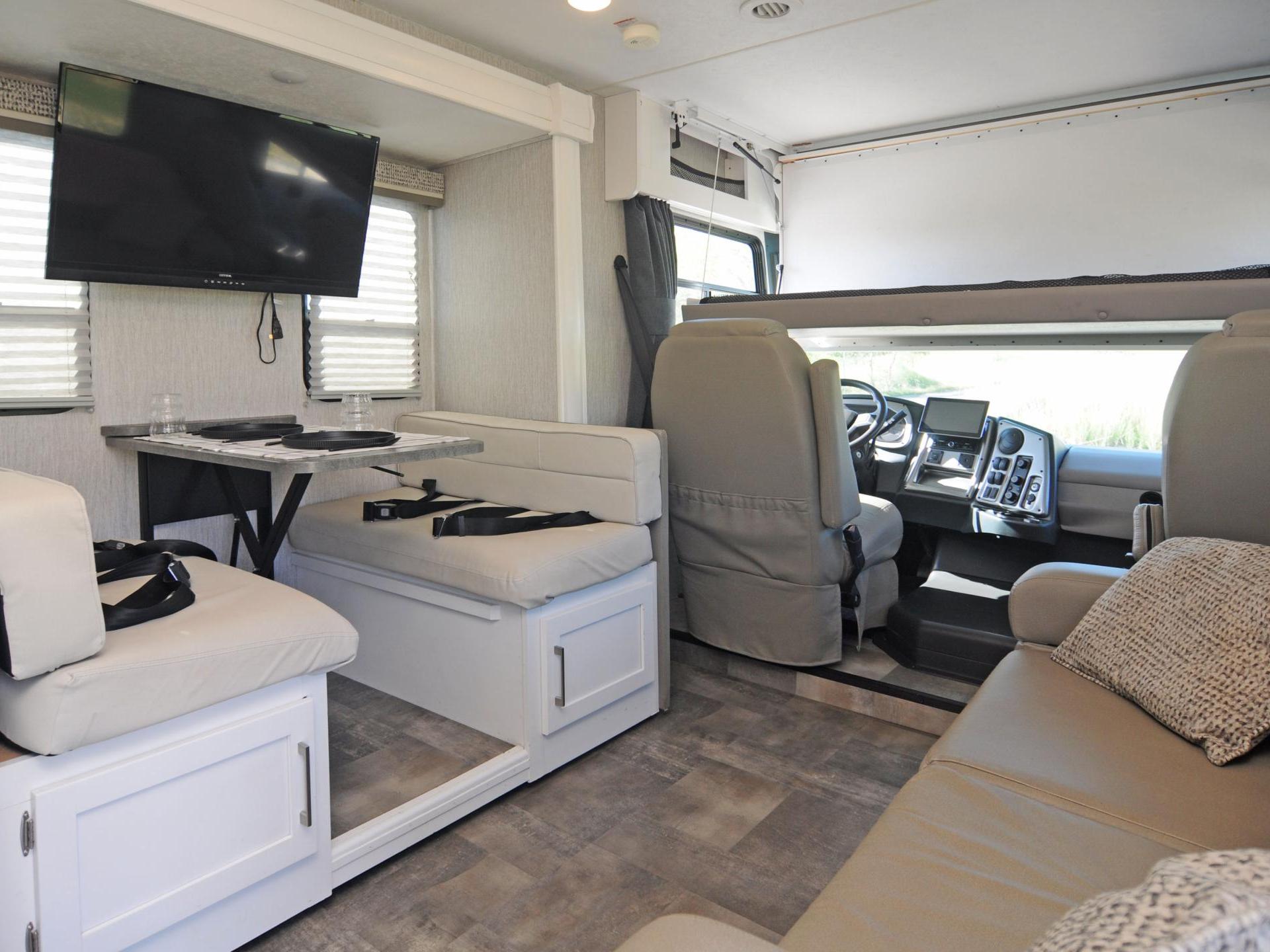 2022 Coachmen Pursuit 31bh