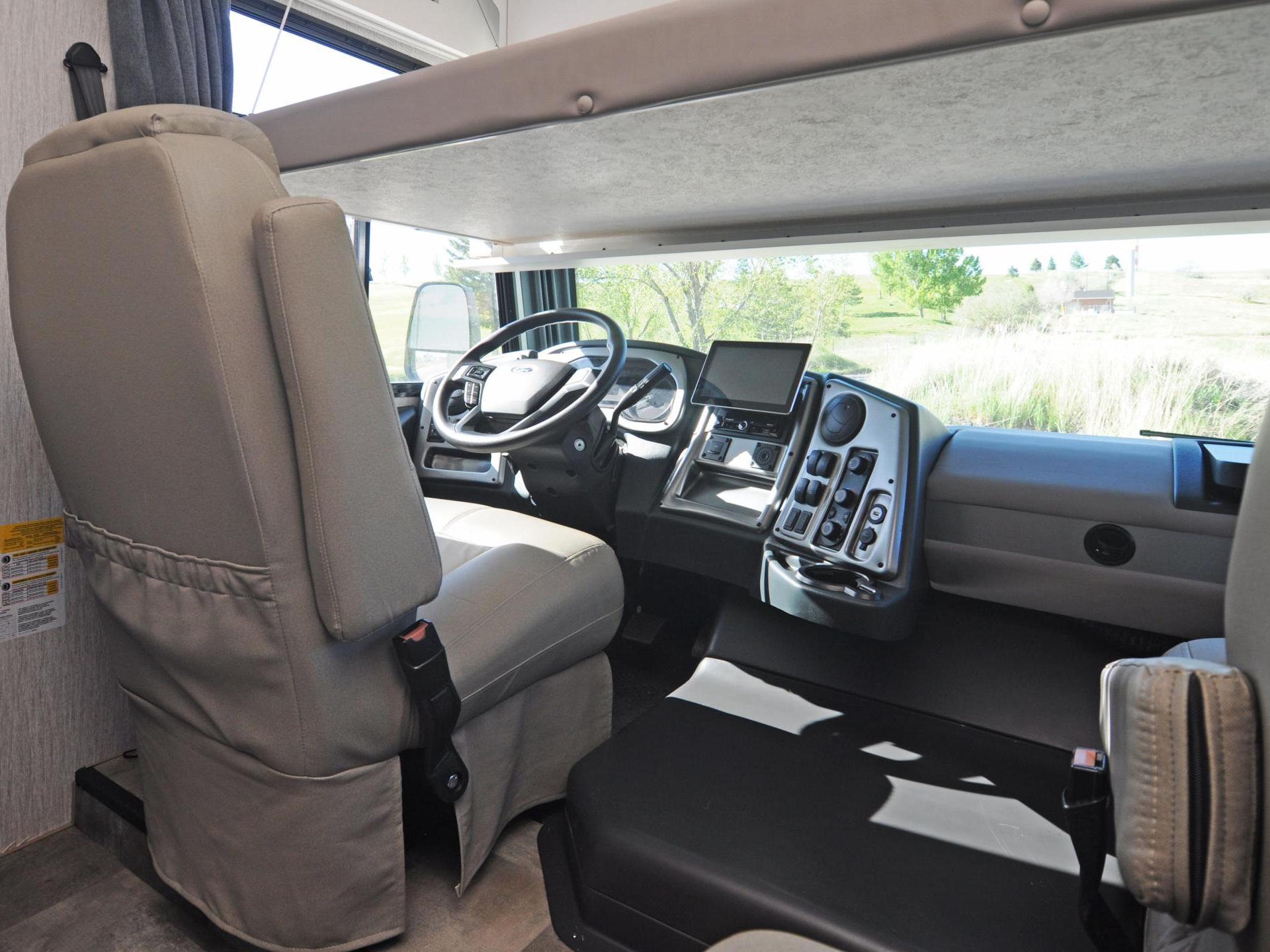 2022 Coachmen Pursuit 31bh