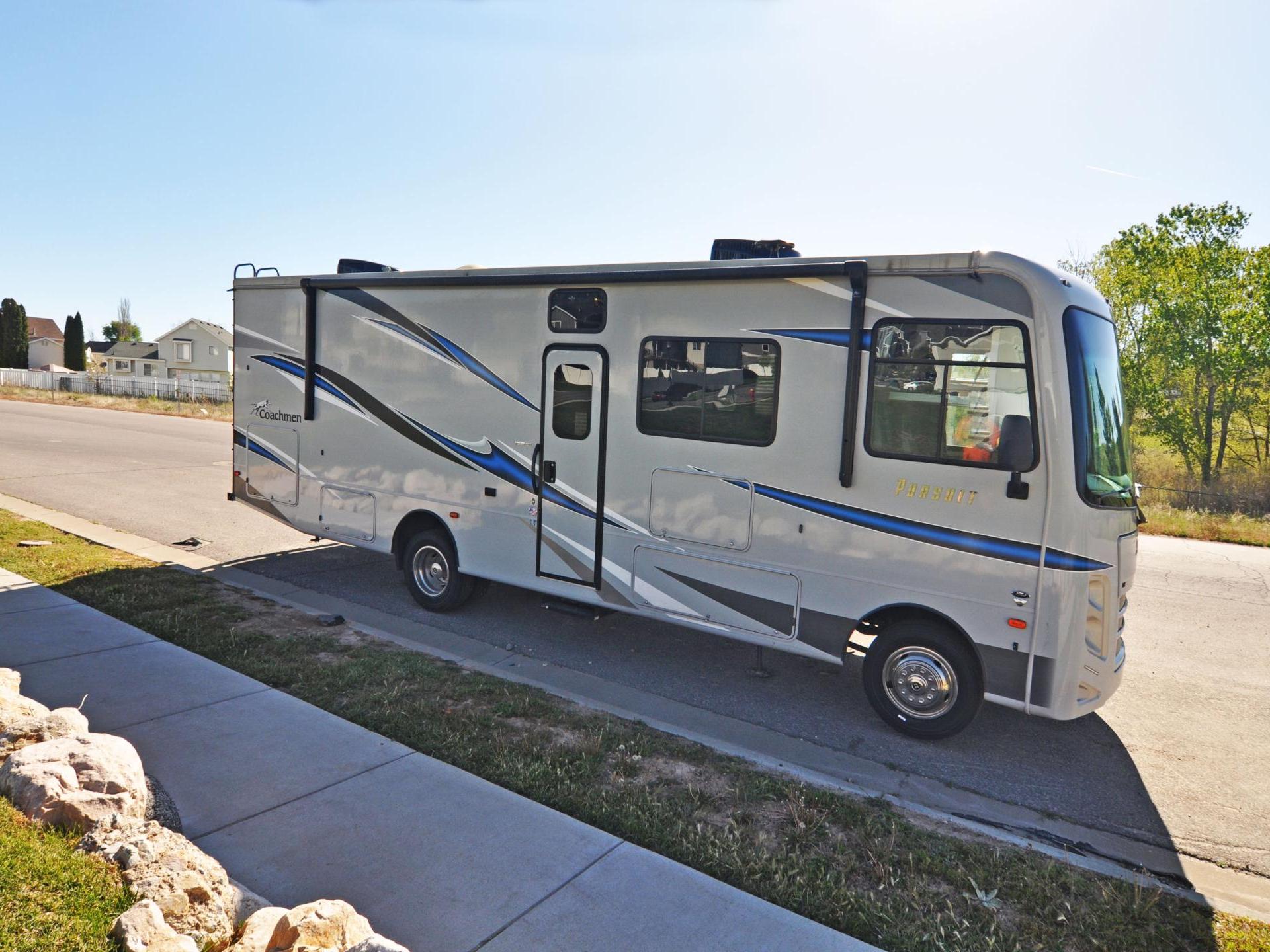 2022 Coachmen Pursuit 31bh