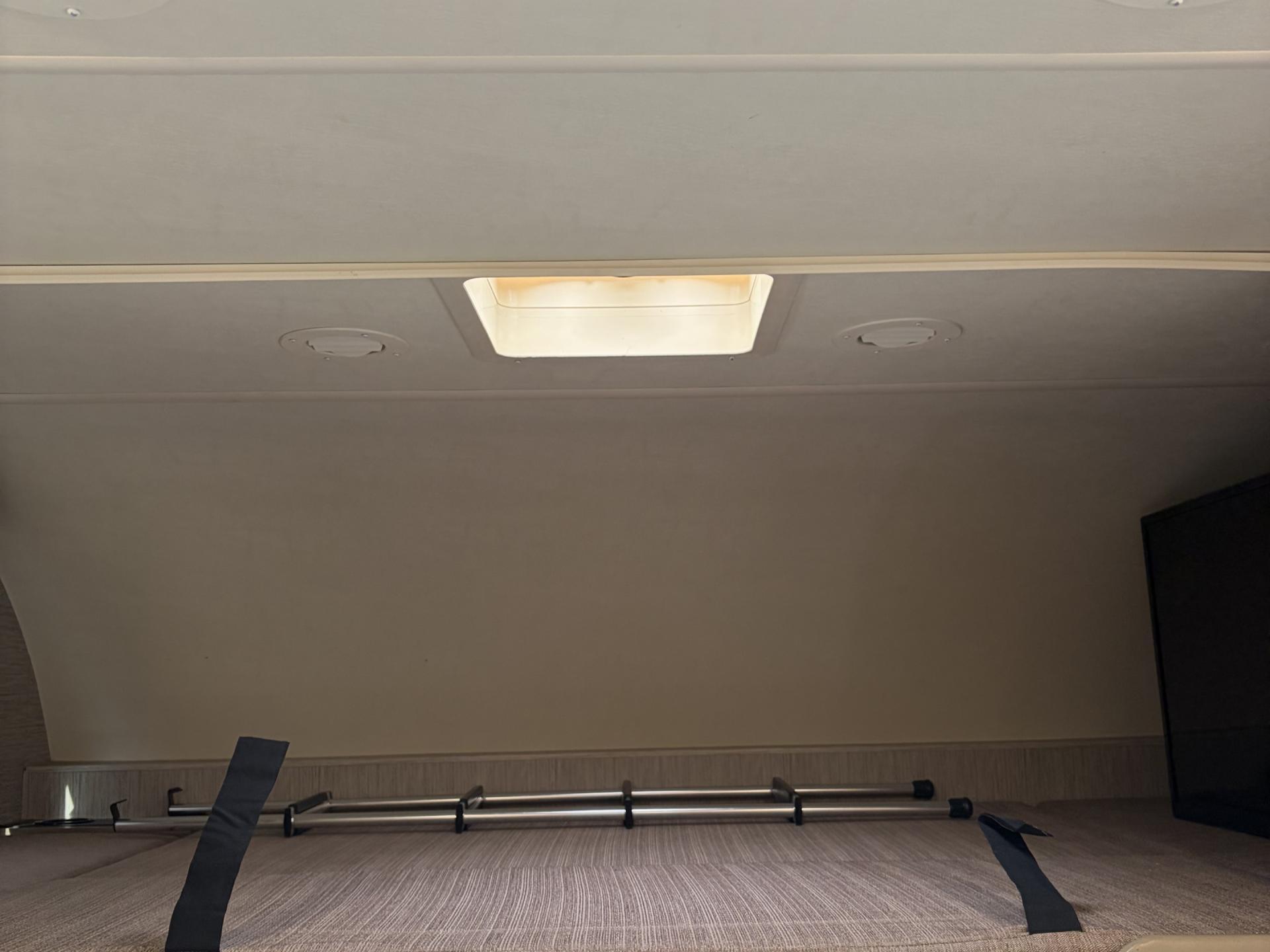 2021 Thor Motor Coach Daybreak 27DB