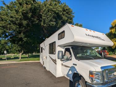 2016 Thor Motor Coach Majestic 28a