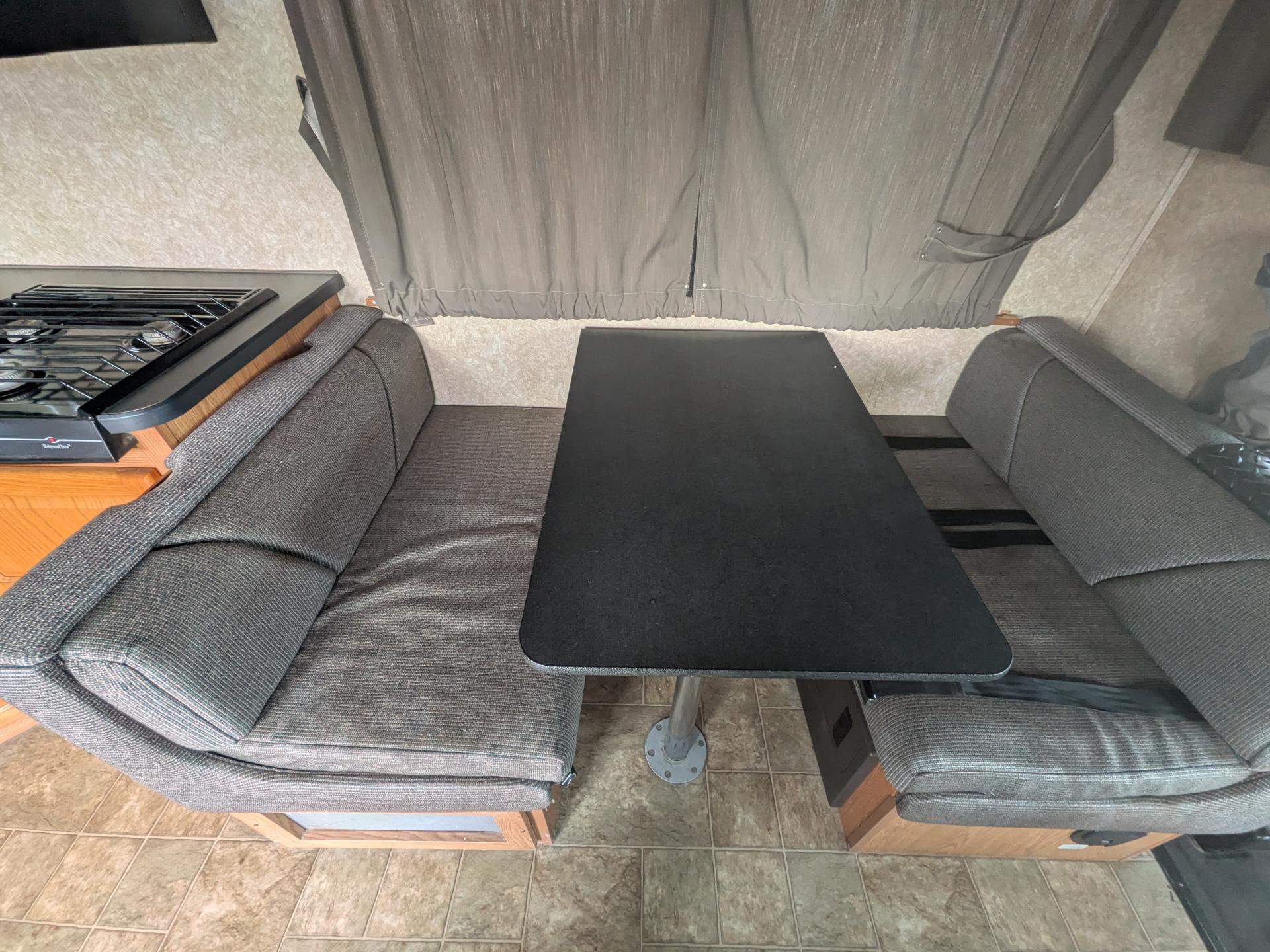 2016 Thor Motor Coach Majestic 28a