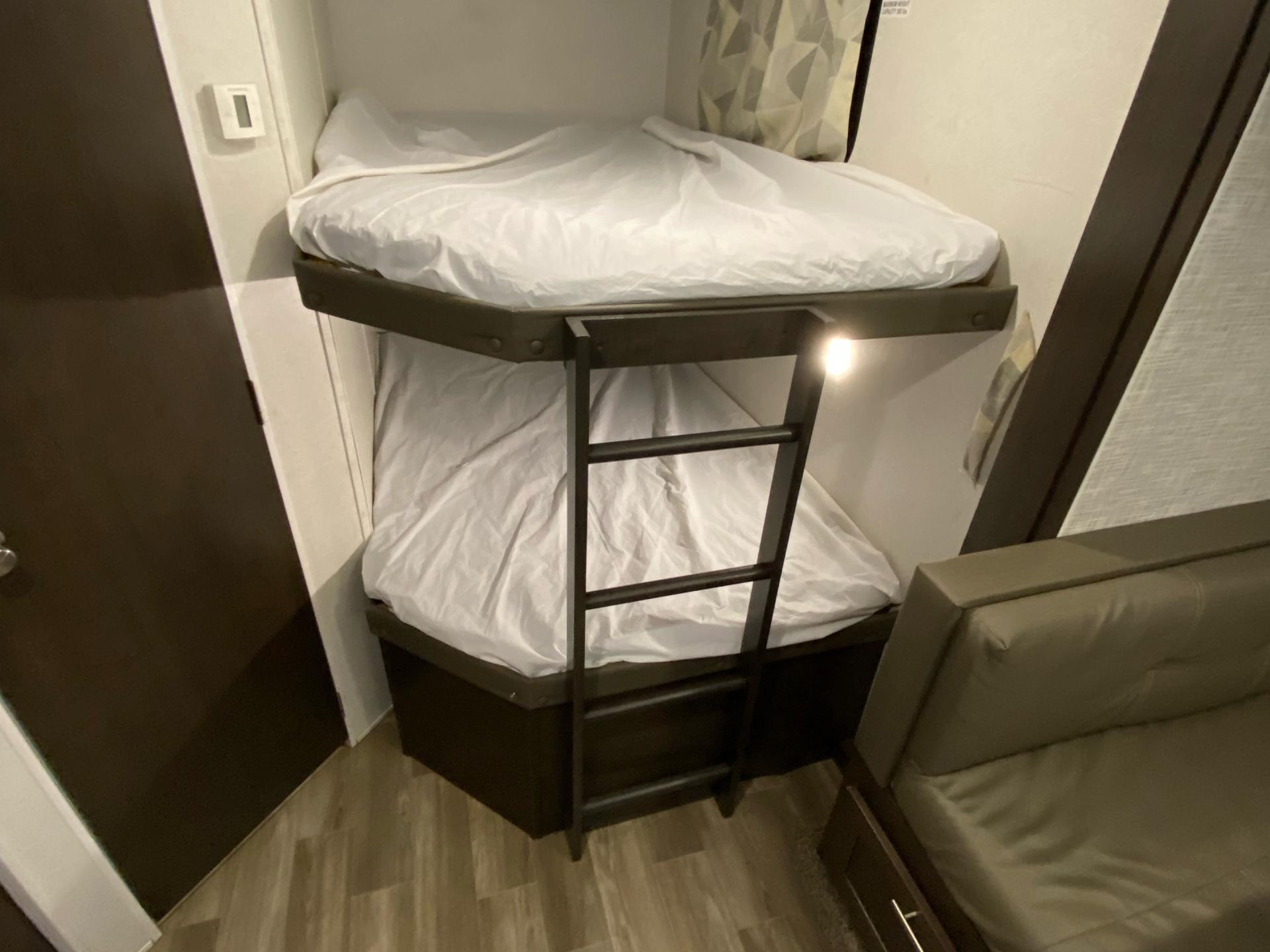 2020 Forest River Wildwood X-Lite 263bhxl