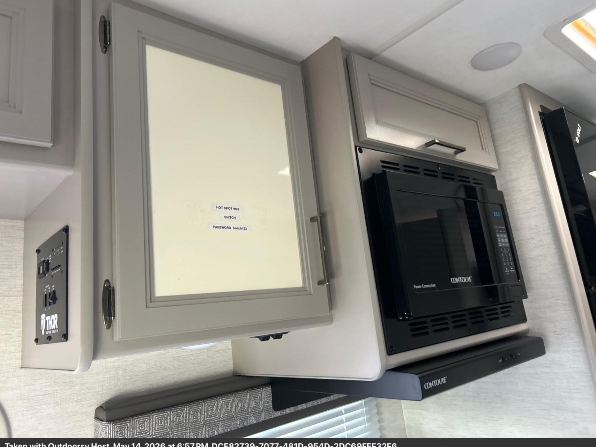 2025 Thor Motor Coach Chateau 21ZC