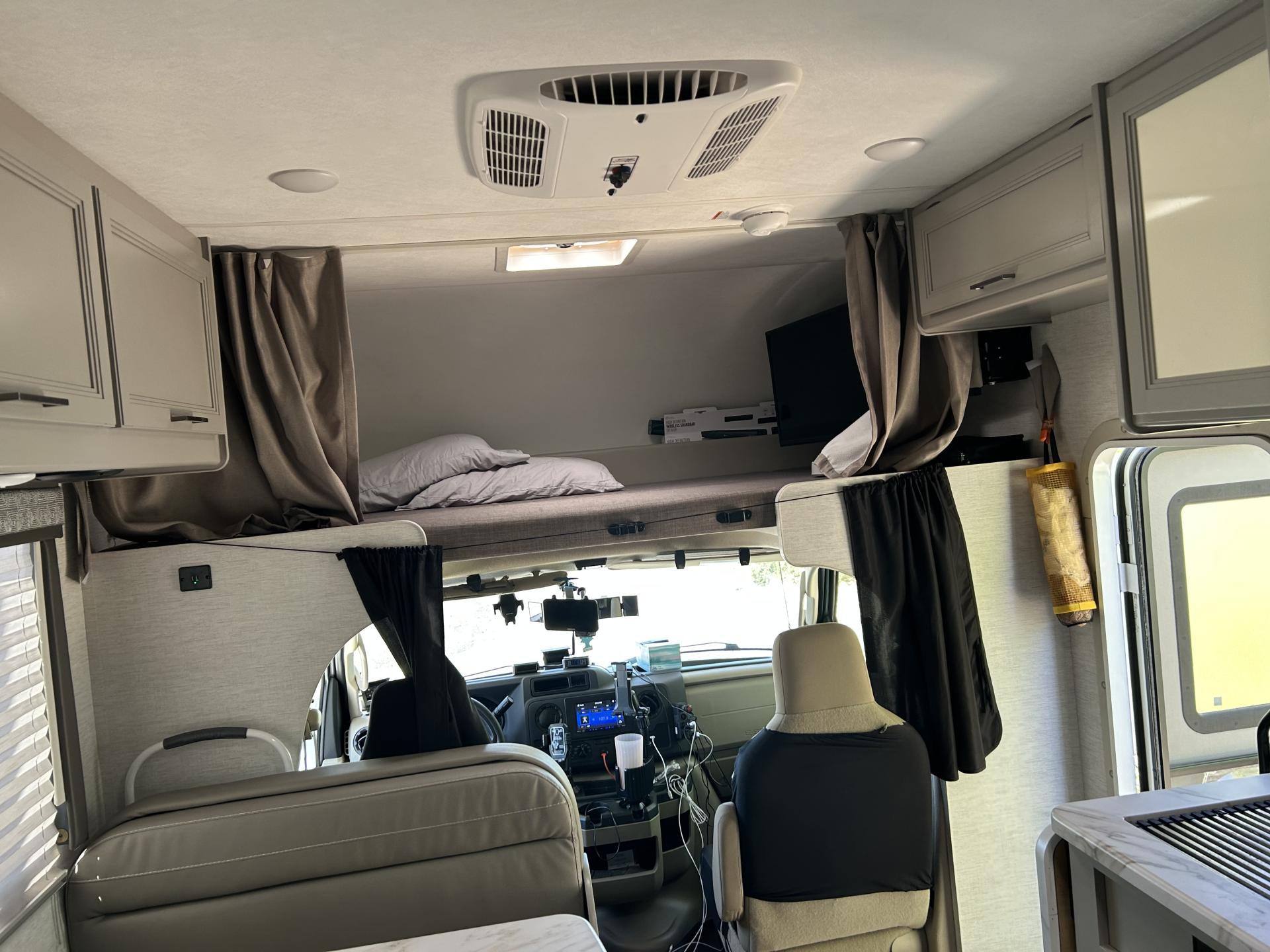 2025 Thor Motor Coach Chateau 21ZC