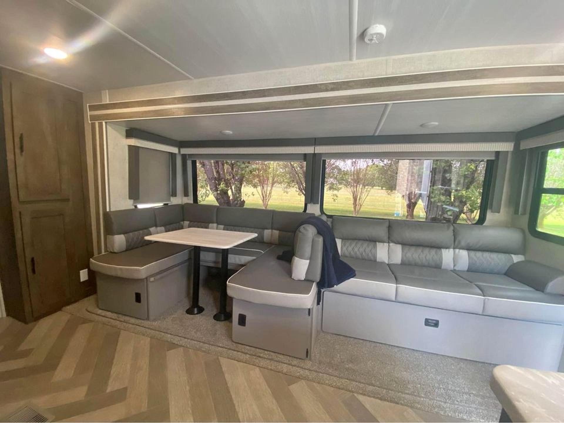2023 Forest River Wildwood 31kqbts