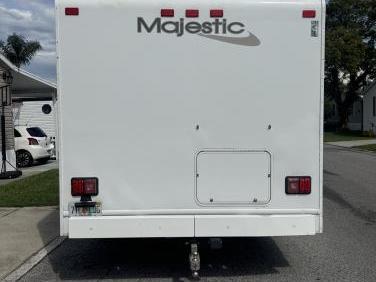 2013 Thor Motor Coach Majestic 23a