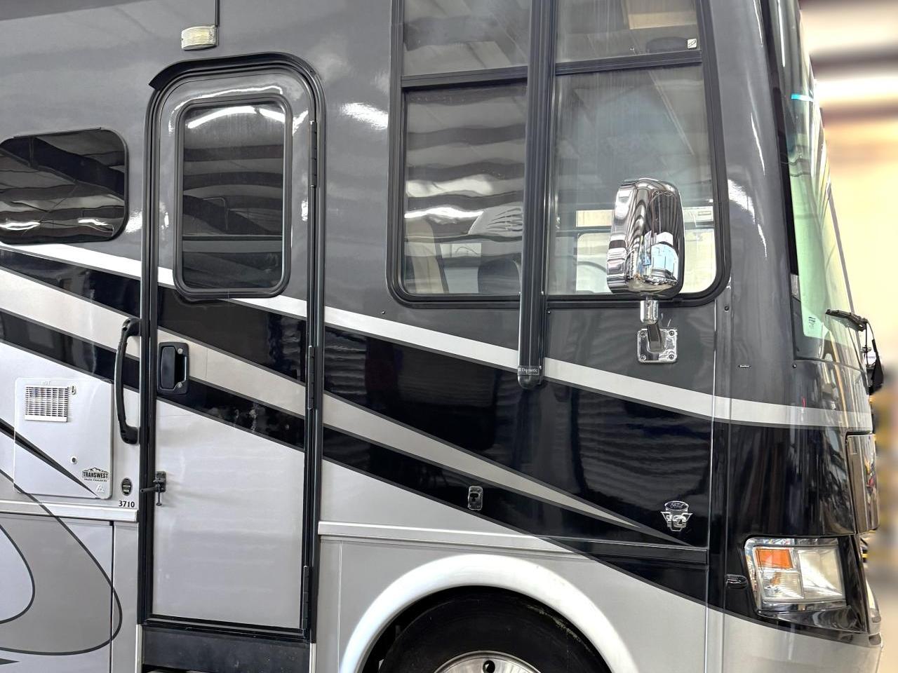2016 Newmar Canyon Star 3710