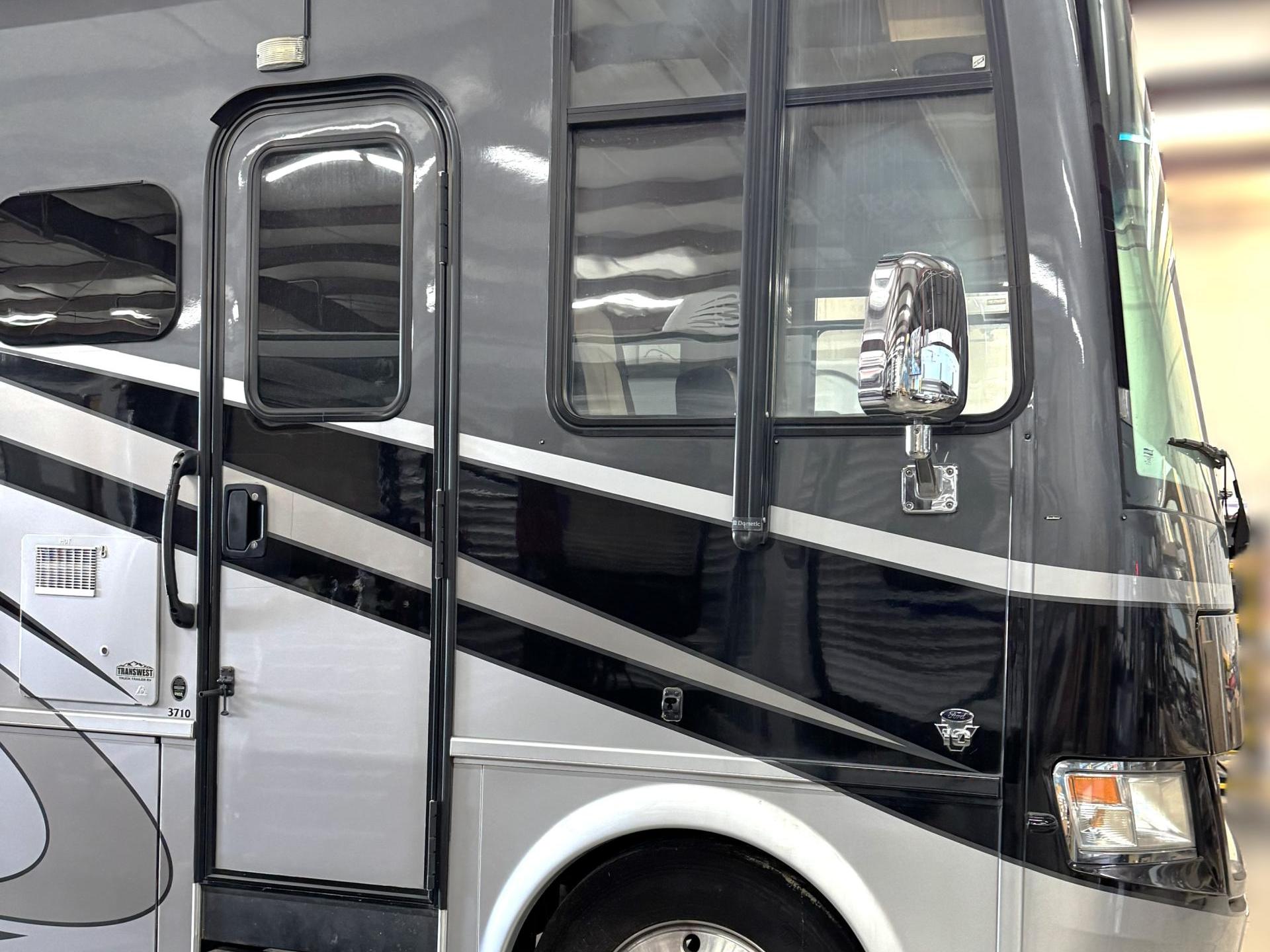 2016 Newmar Canyon Star 3710