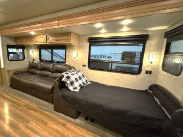 2016 Newmar Canyon Star 3710