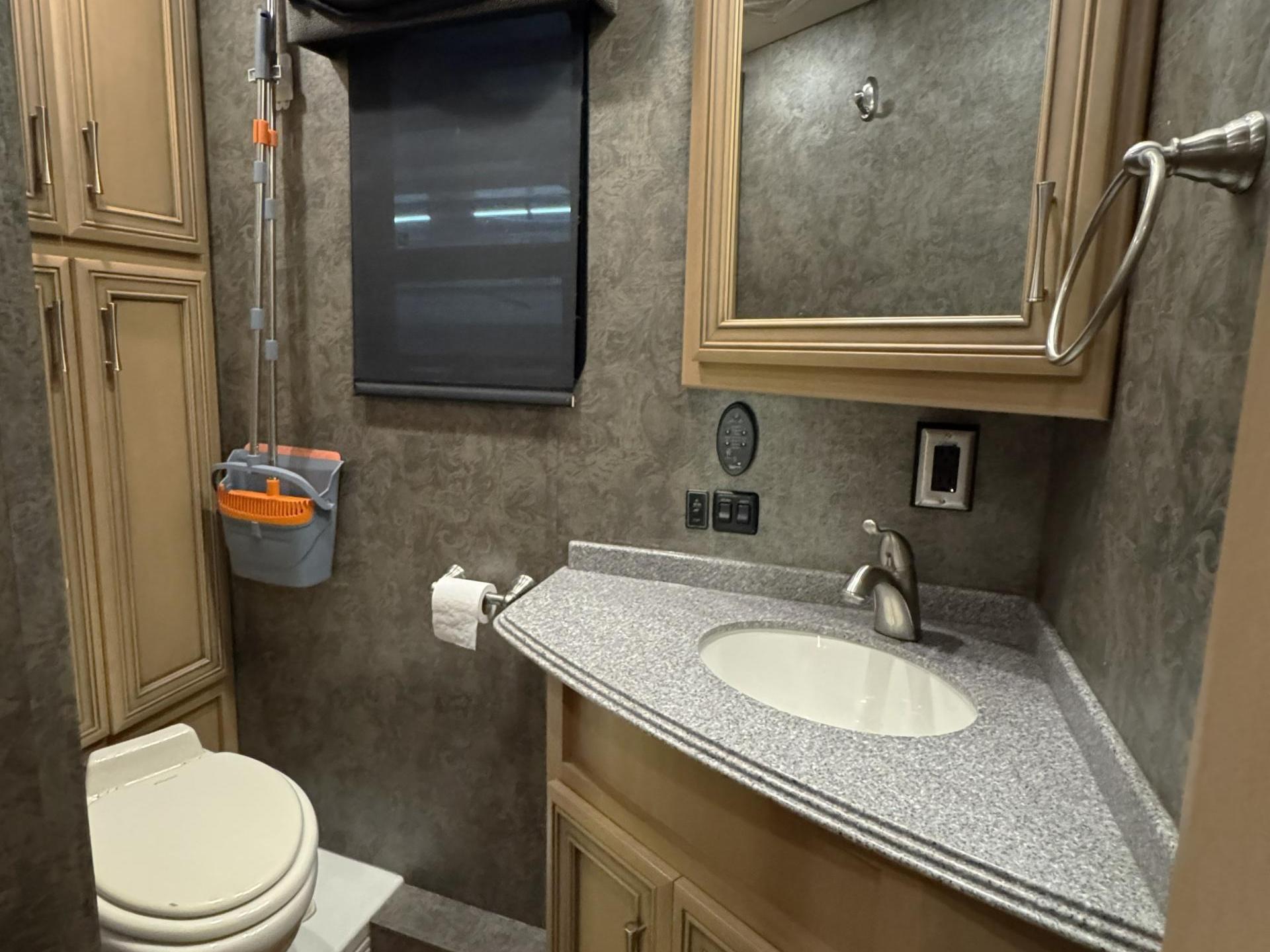 2016 Newmar Canyon Star 3710