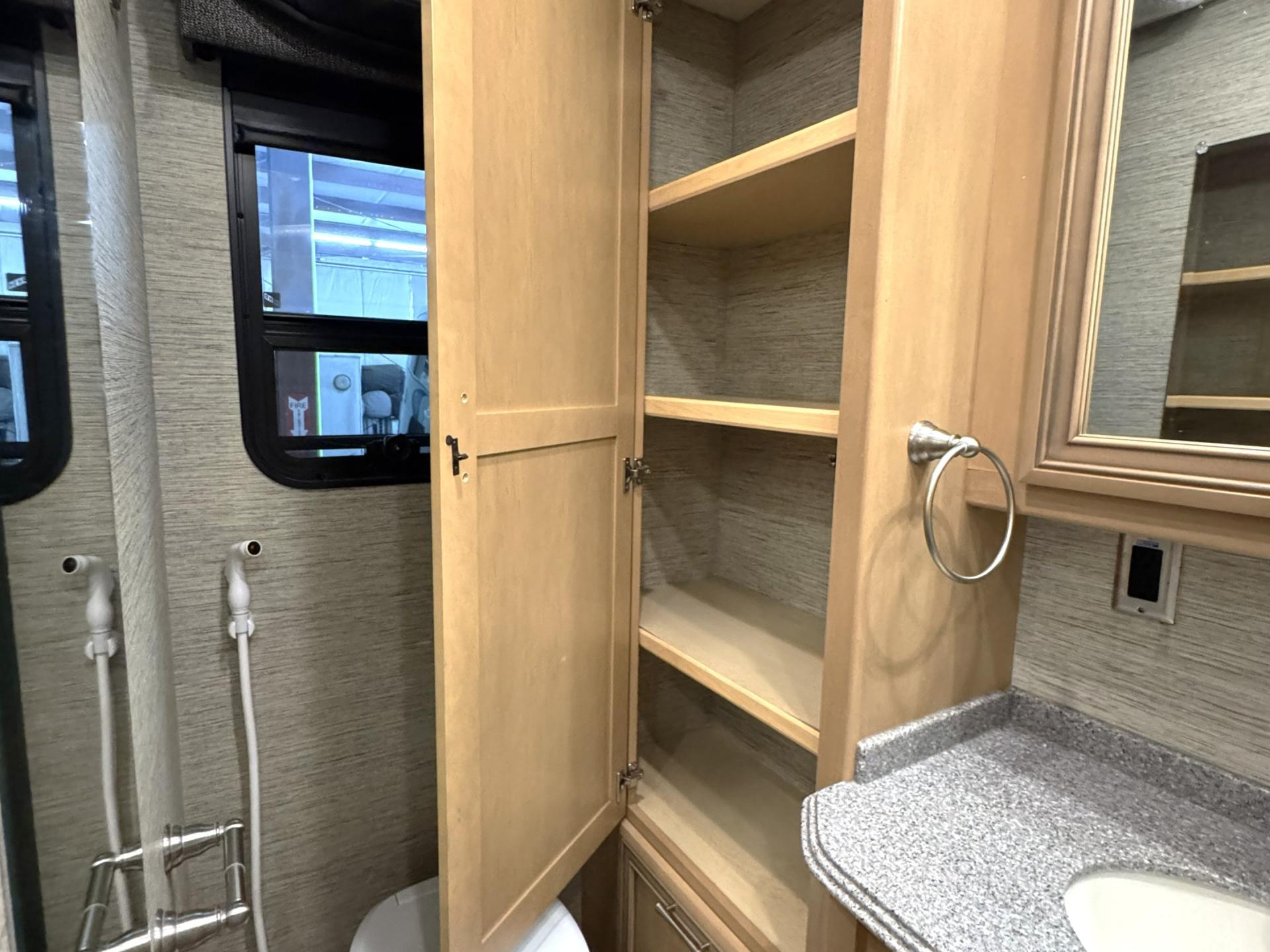 2016 Newmar Canyon Star 3710