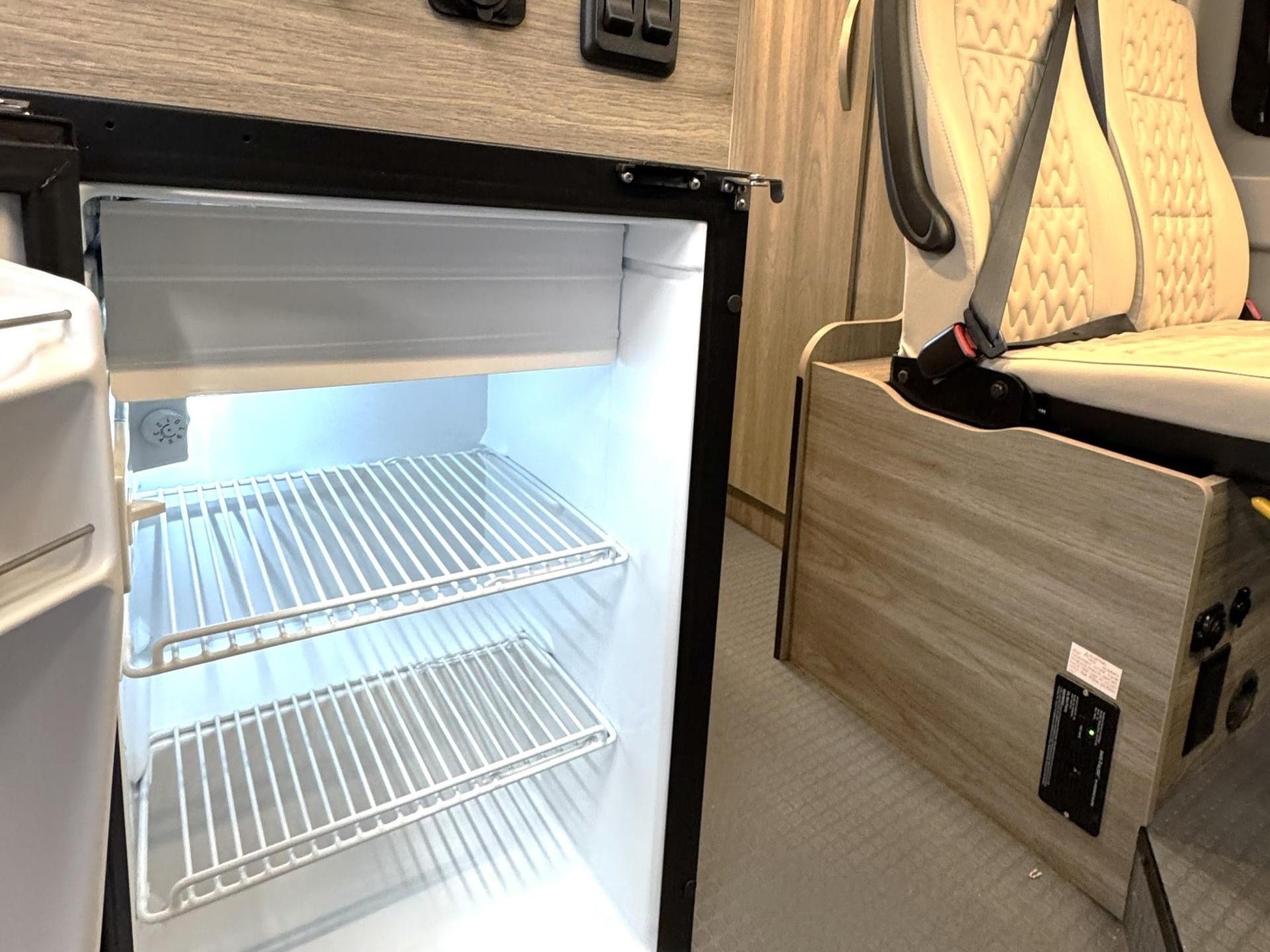 2023 Winnebago Solis 59P