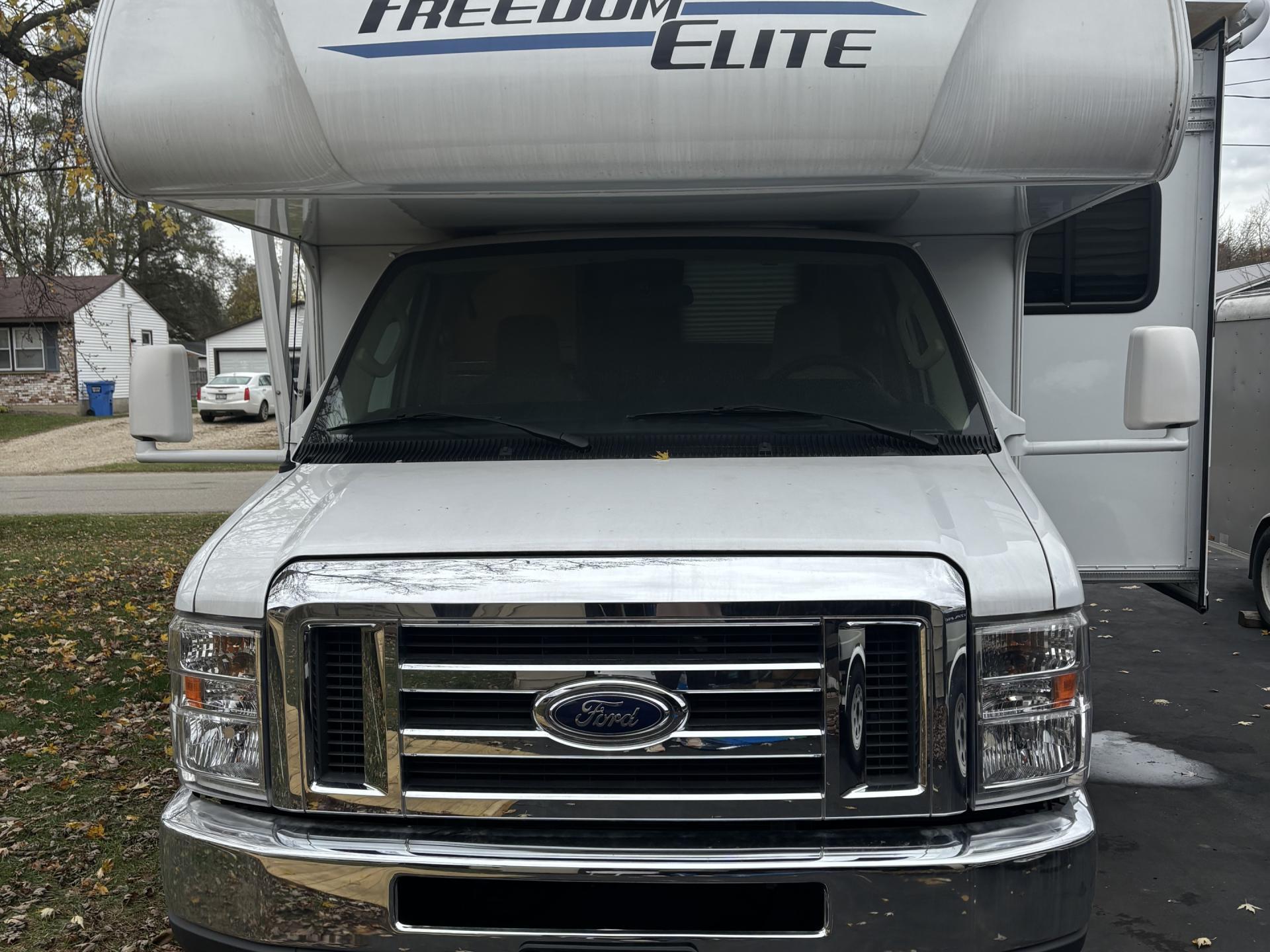 2022 Thor Motor Coach Freedom Elite 22he