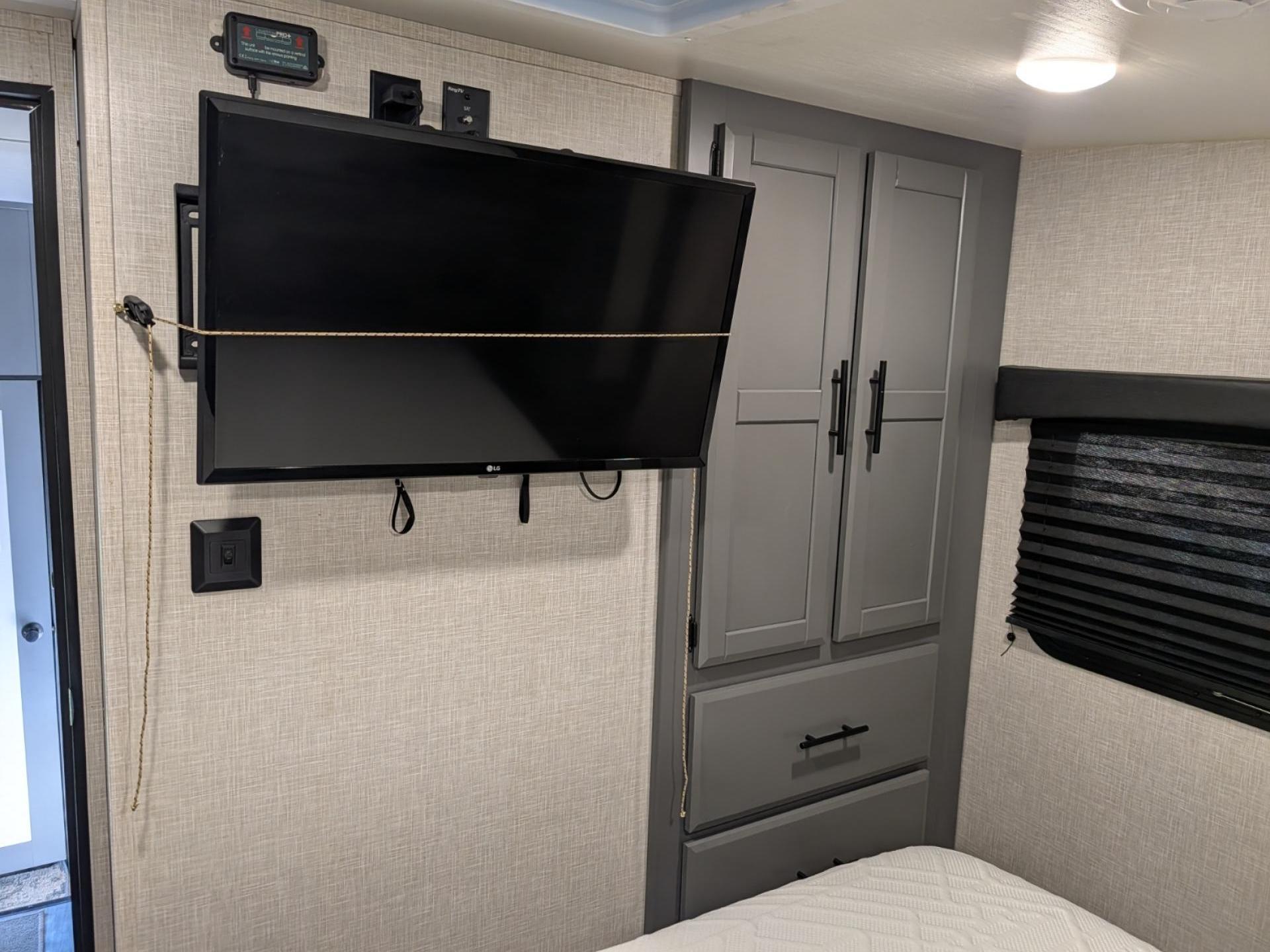 2022 Crossroads Volante 295bh