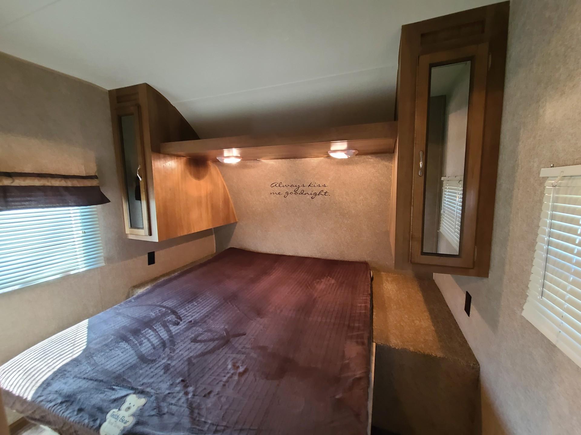 2017 Coachmen Catalina SBX 321bhdsck